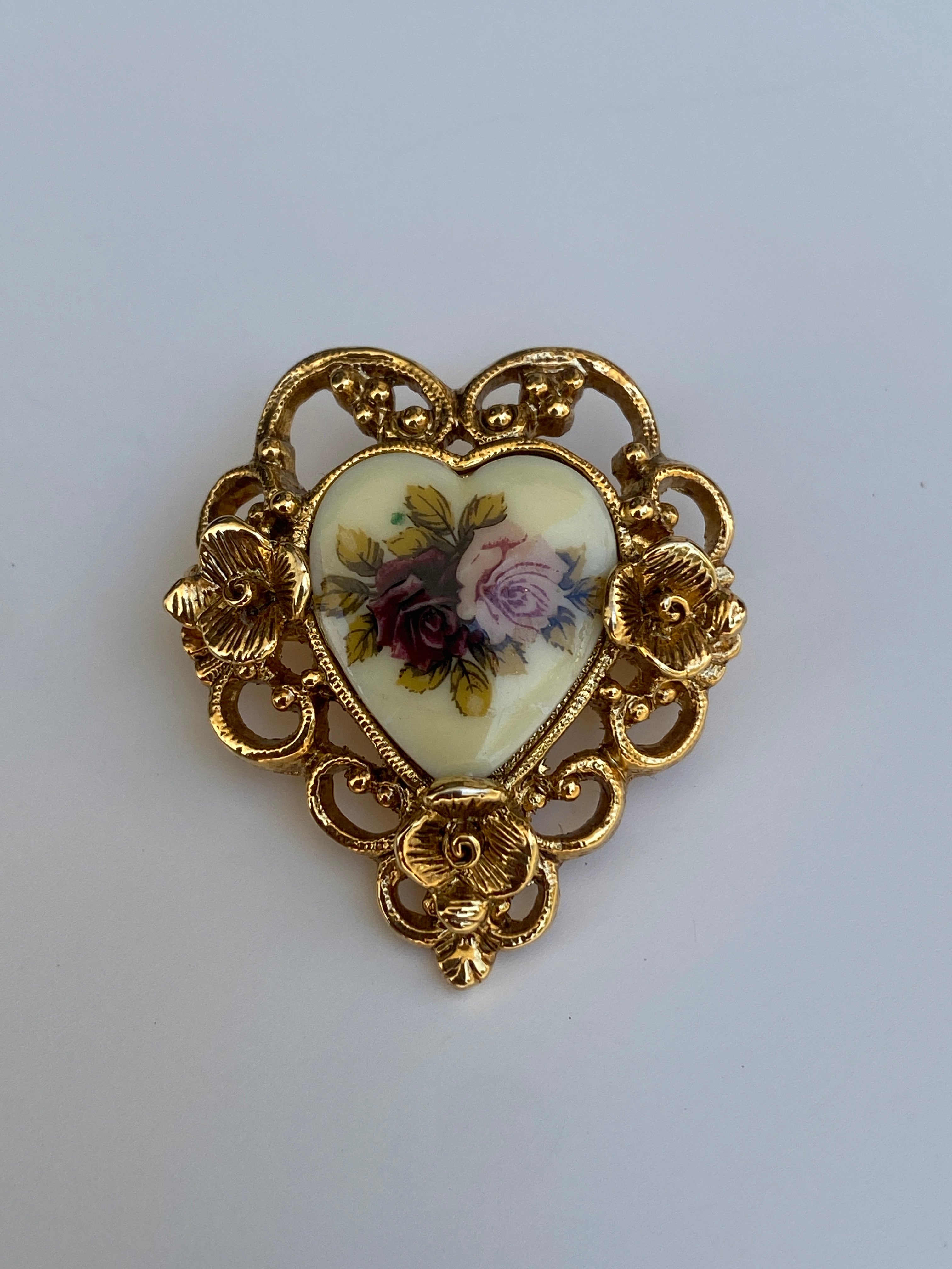 Vintage Gold Tone Filigree Heart Rose Cameo Brooch Romantic Floral Porcelain Style Pin