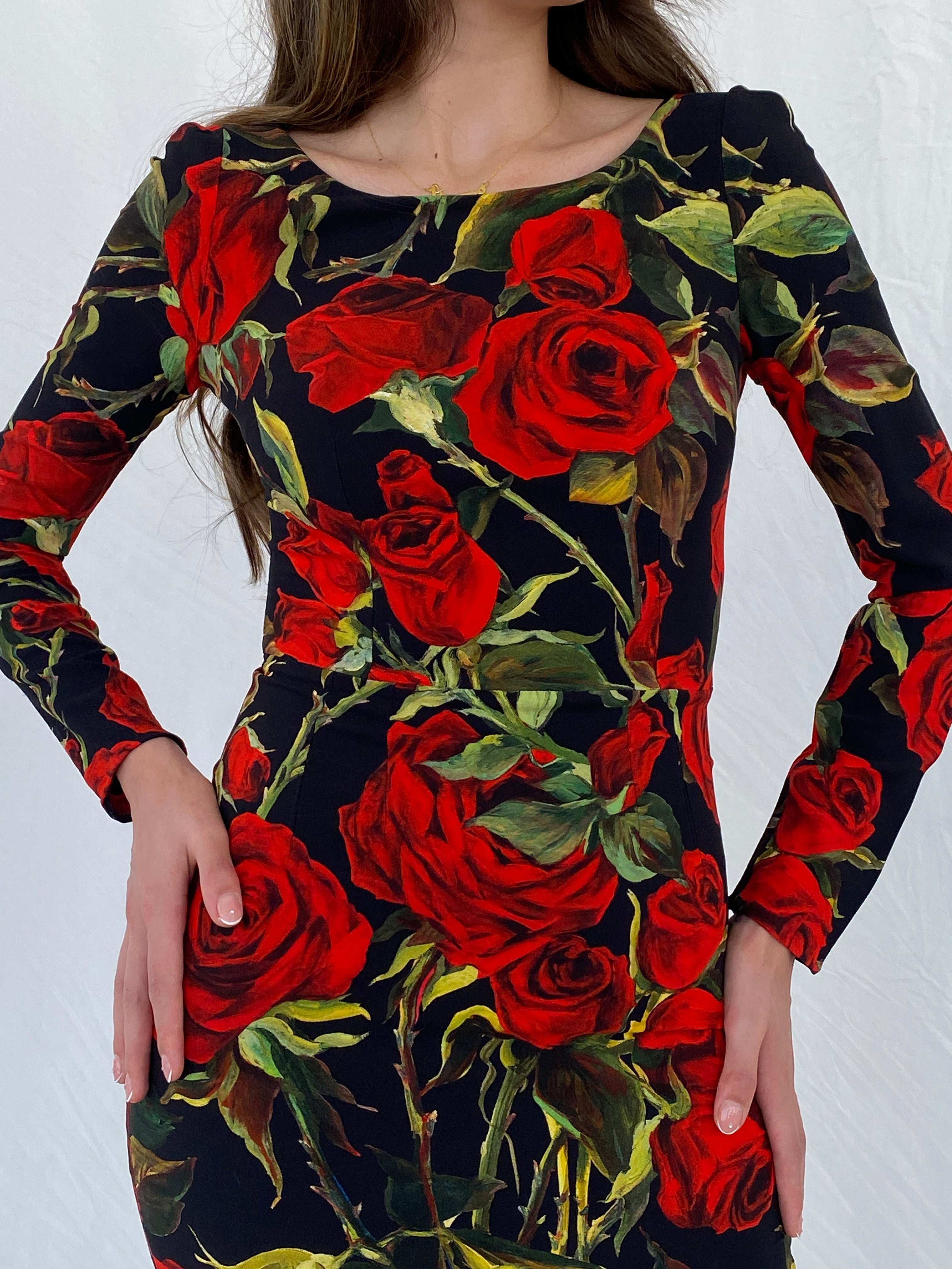 Dolce & Gabbana Red Roses Print Silk Knee-Length Dress - S - Balagan Vintage Midi Dress 00s, 90s, floral dress, midi dress, Mira, NEW IN, Wedding Guest