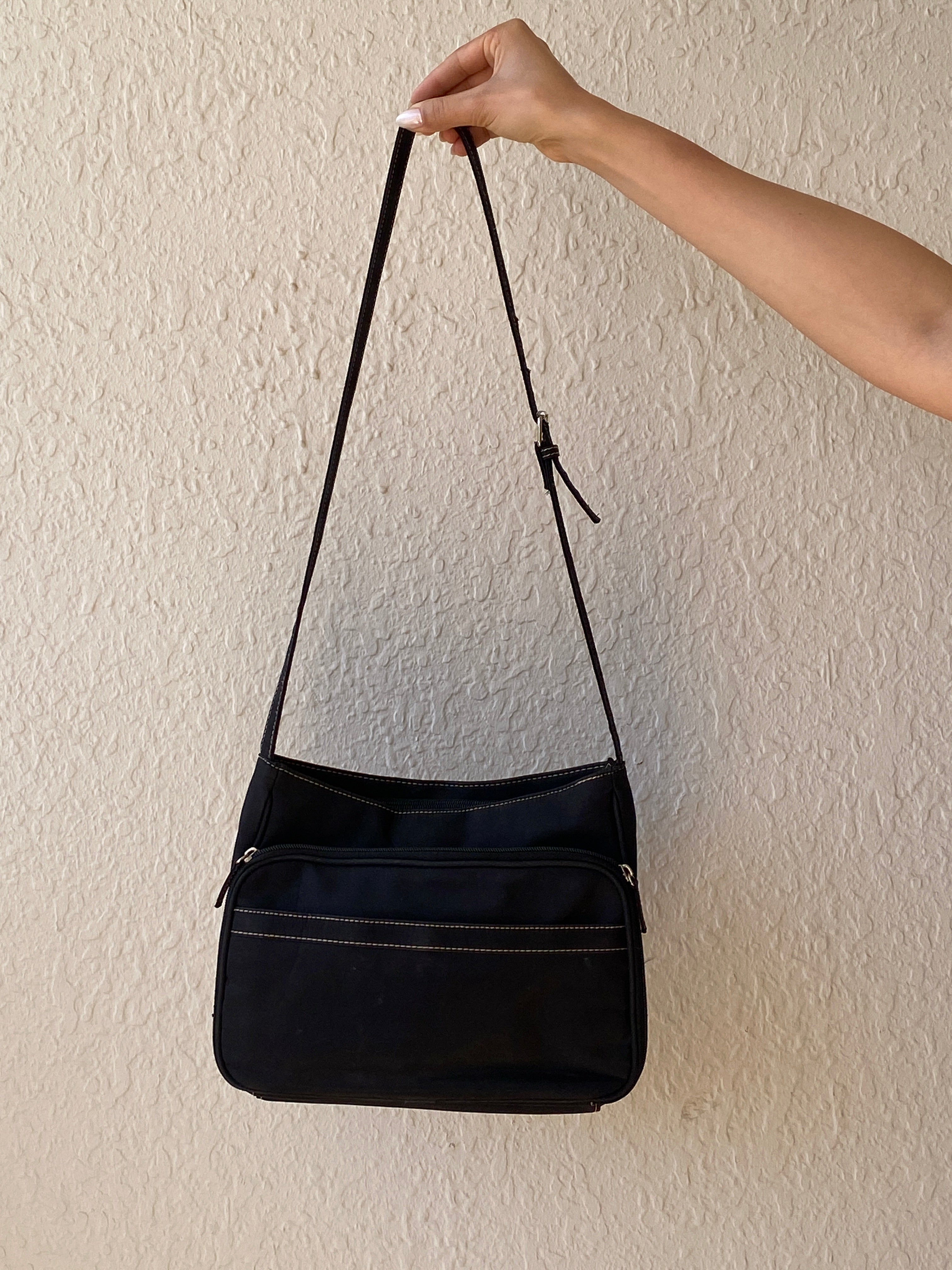 Vintage Y2K Jaclyn Smith Black Nylon Shoulder Multi-Pocket Crossbody Bag