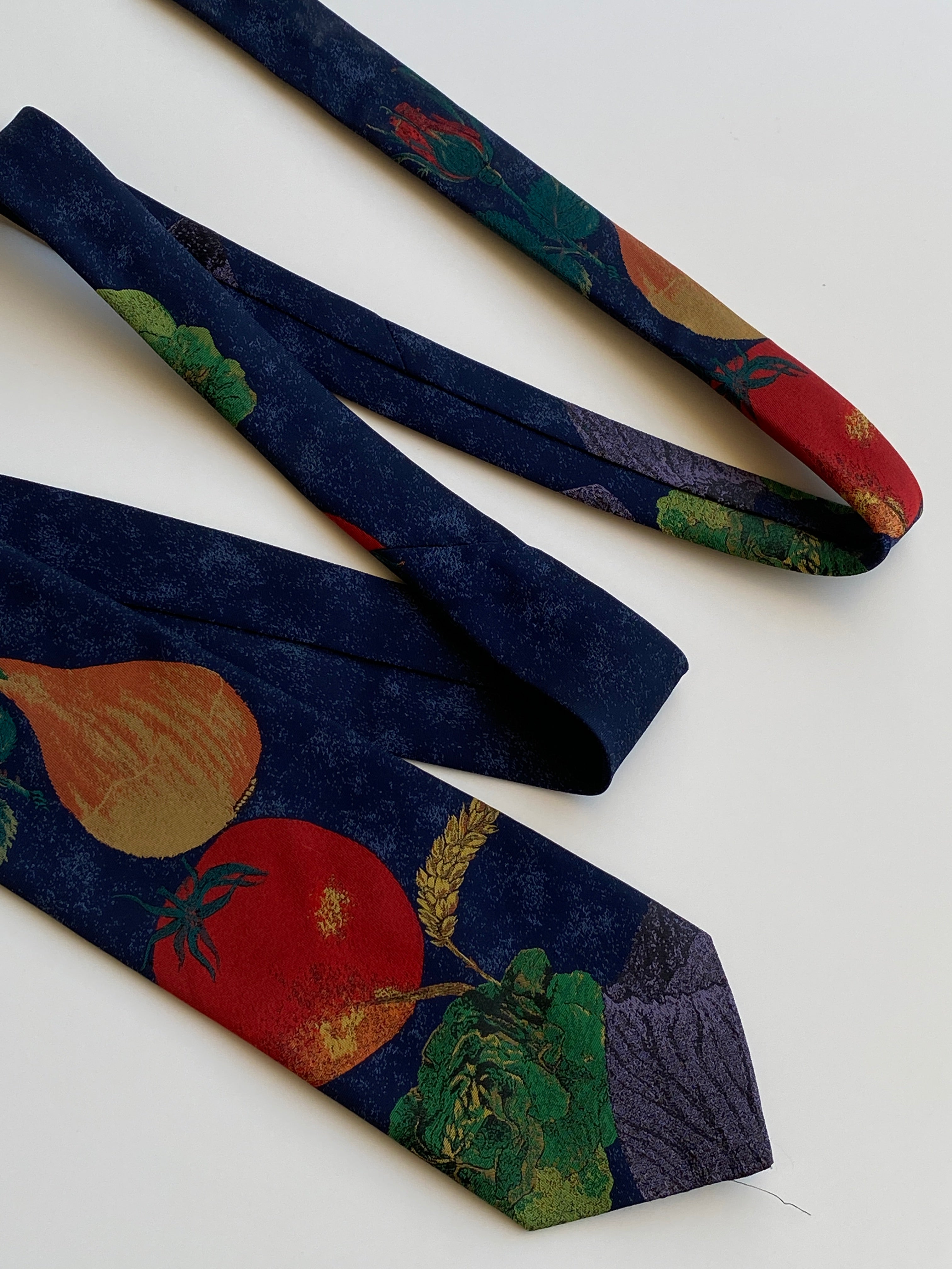 Vintage 1990s Hagelume Samen Zeker Navy Botanical Fruit Print Wide Necktie