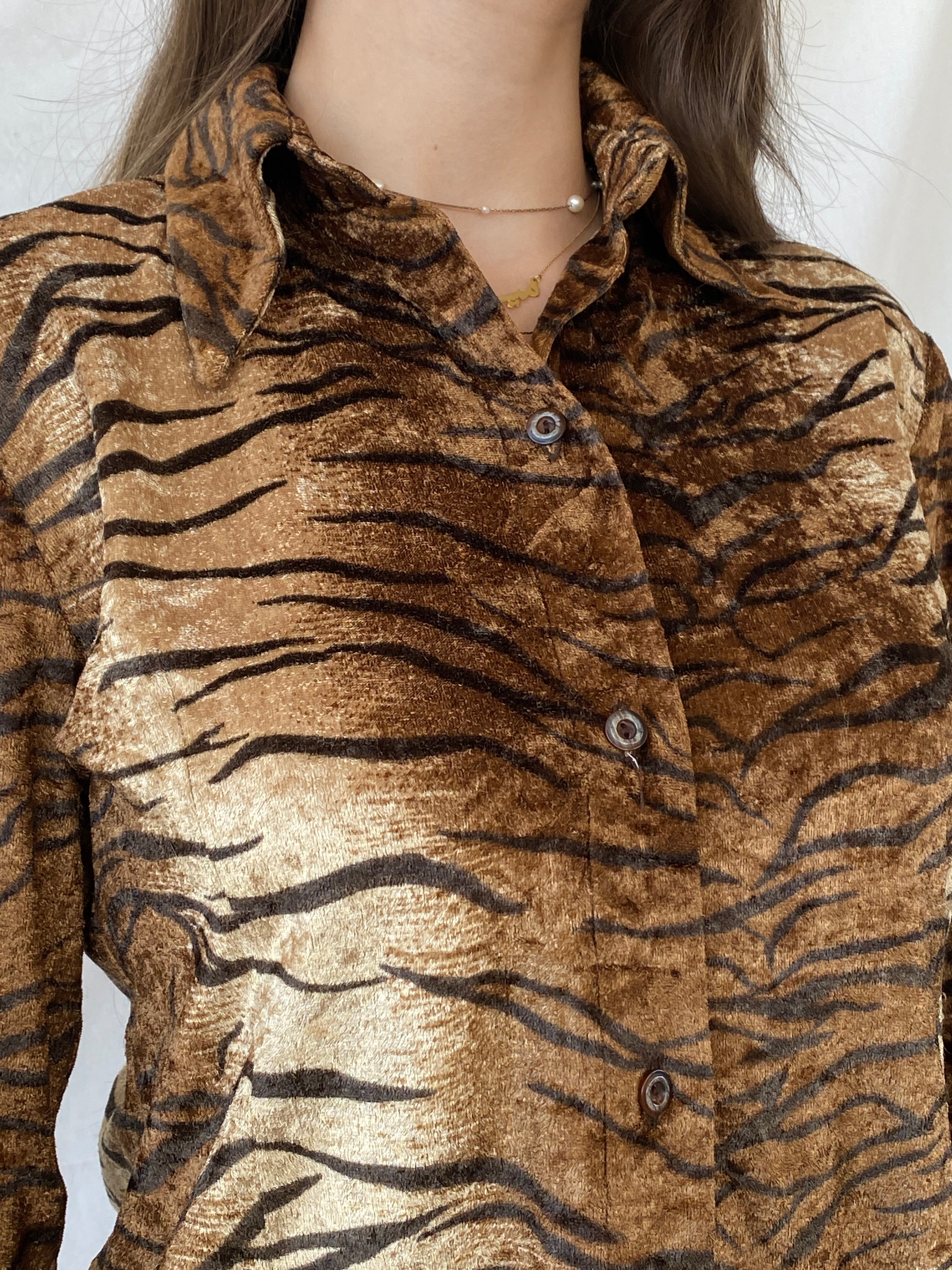 Vintage 90s Podyum Tiger Print Velvet Shirt - M