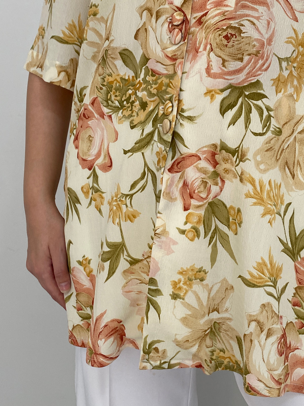 Vintage 90s Romantic Floral Cream Button-Up Tunic Shirt - 2XL