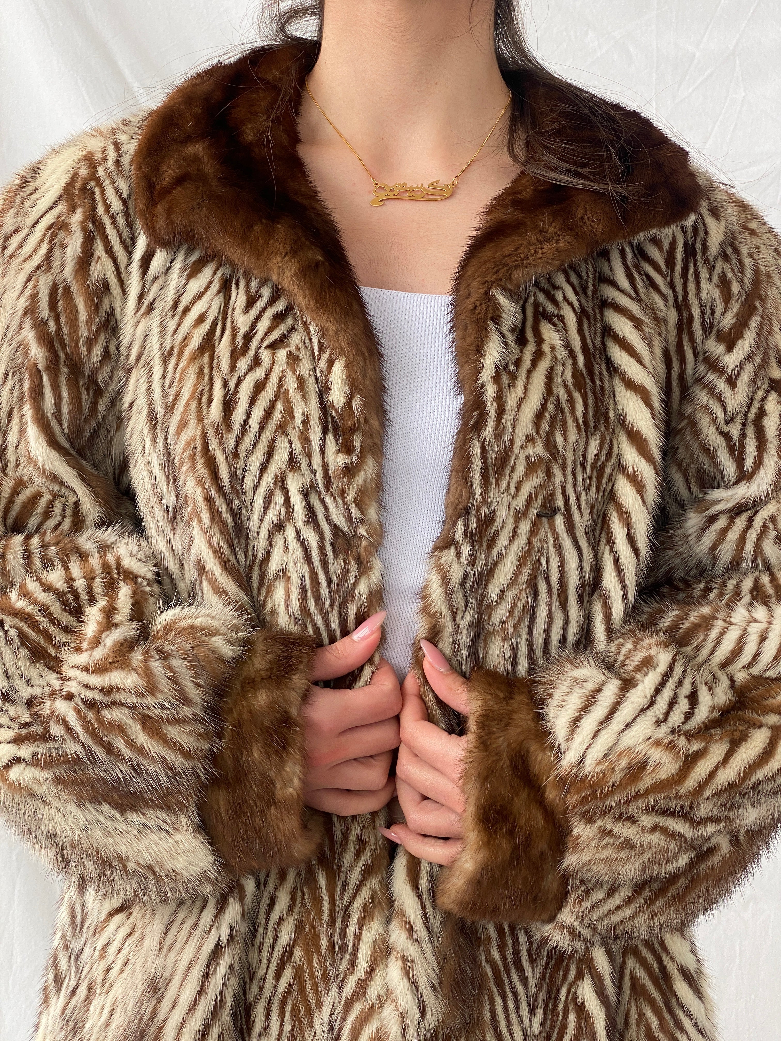 Luxurious Vintage 1980s Brown Real Mink Fur Jacket with Dyed Fur Stripes and Brown Collar - M