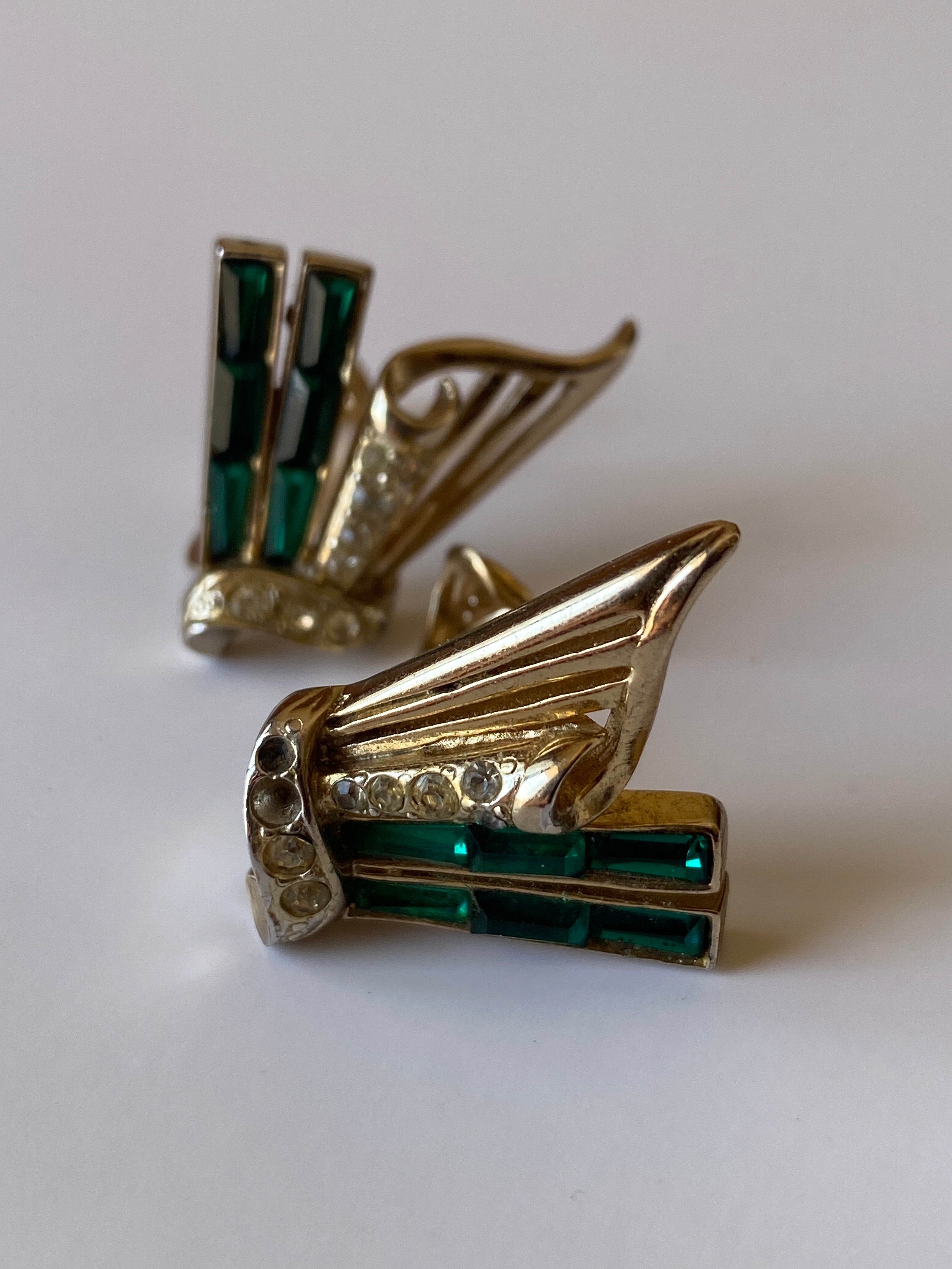 Vintage 1980s Sioux Zanne Messix Faux Pearl Gold Tone Drop Clip-On Earrings