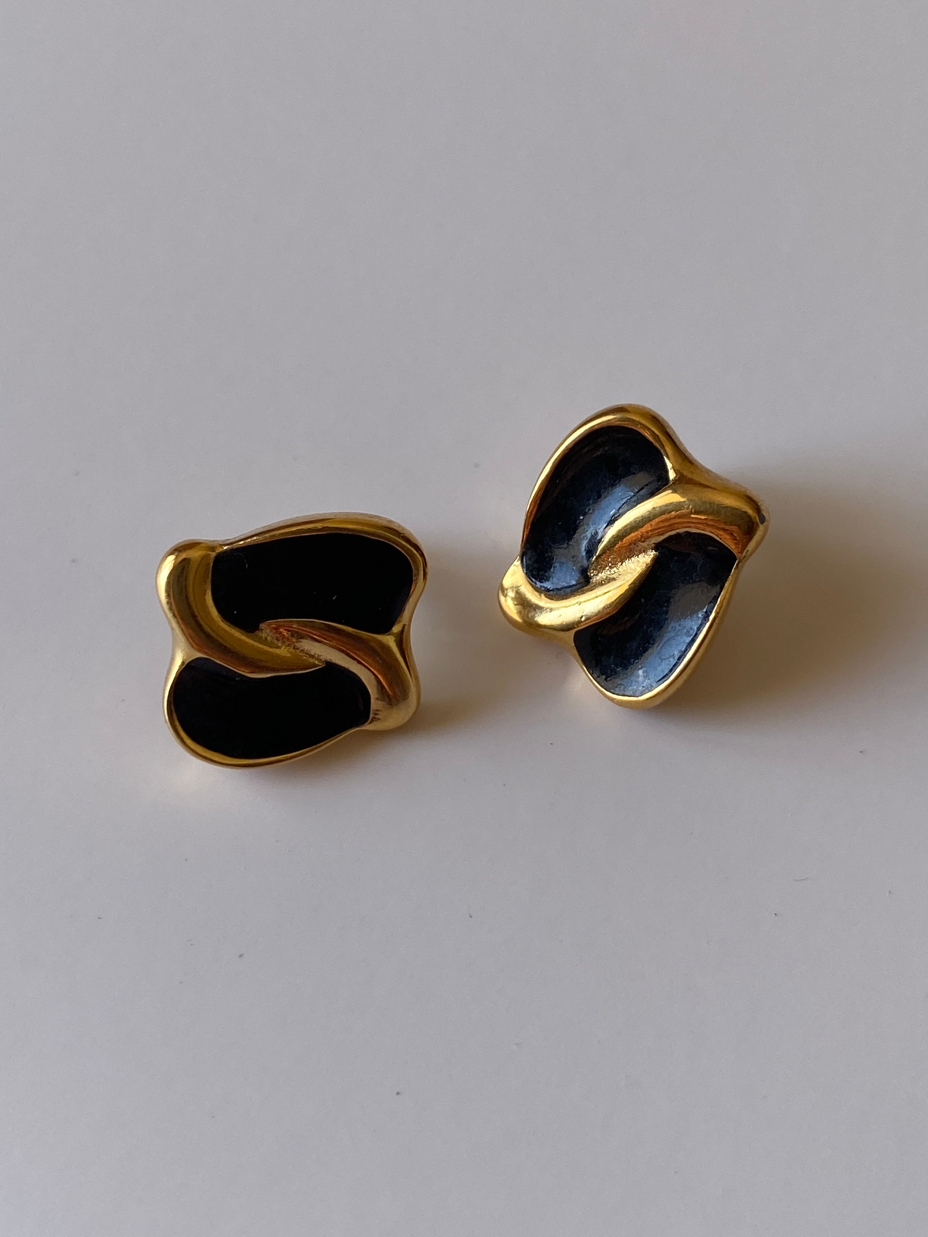 Vintage 1980s Black Enamel Gold Tone Mini Stud Earrings