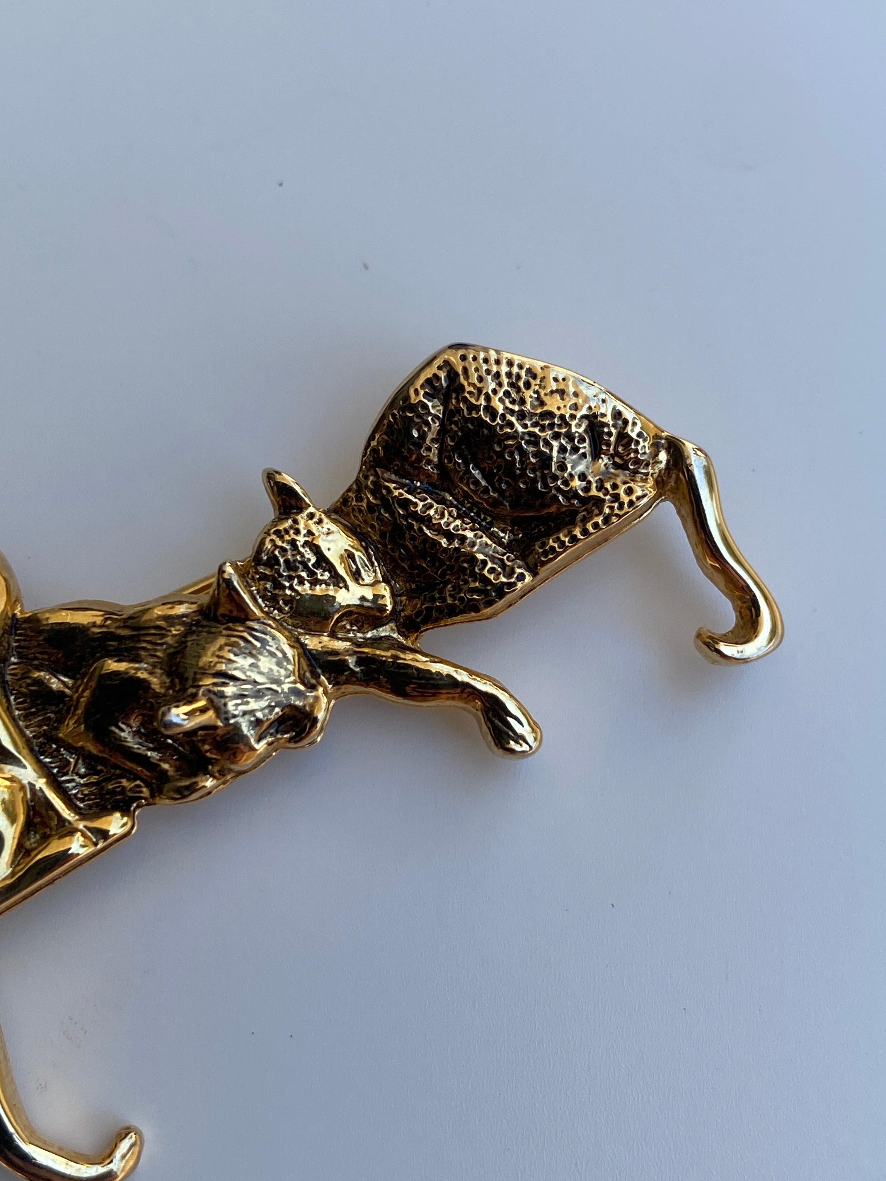 Vintage Gold Tone Cat Family Brooch Three Cats on Bench Statement Pin