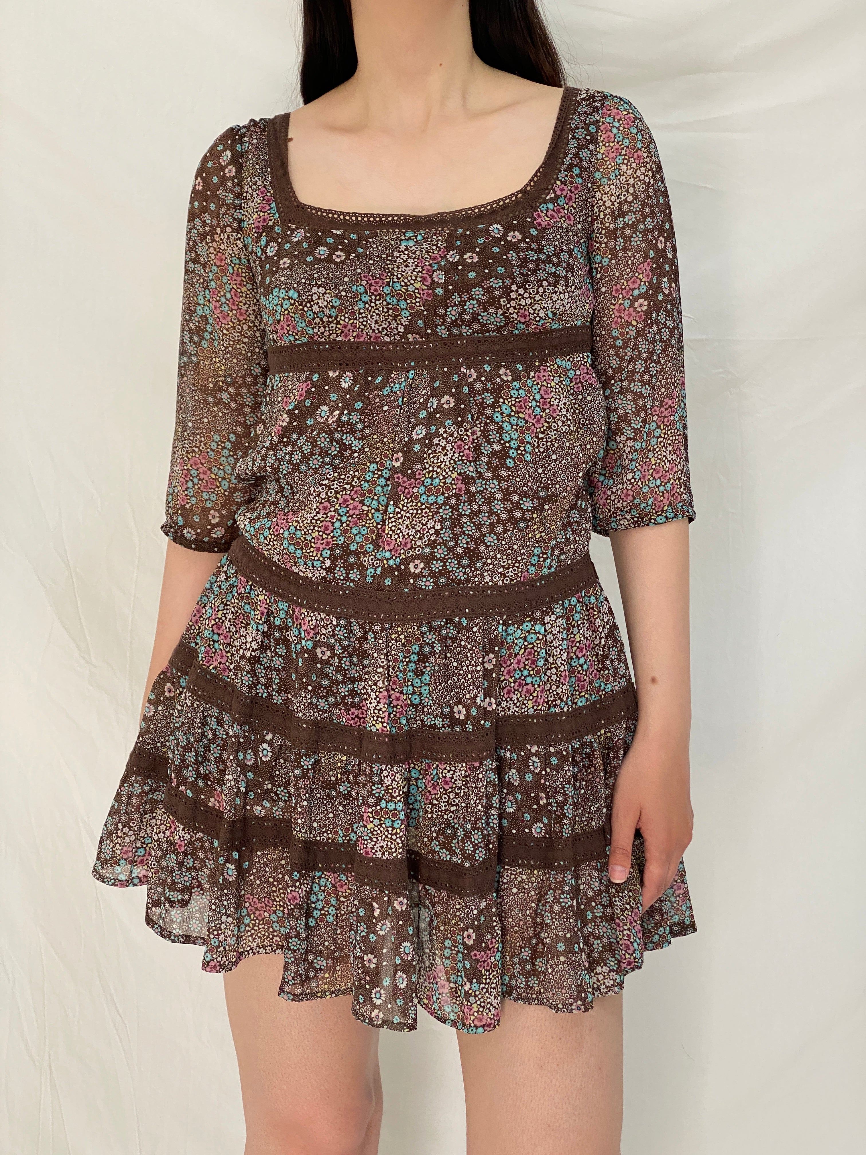 Shop Women's Vintage Clothing: Dresses, Tops, Shirts, Bottoms & More Page 3 Shop Women's Vintage Clothing: Dresses, Tops, Shirts, Bottoms & More Page 3