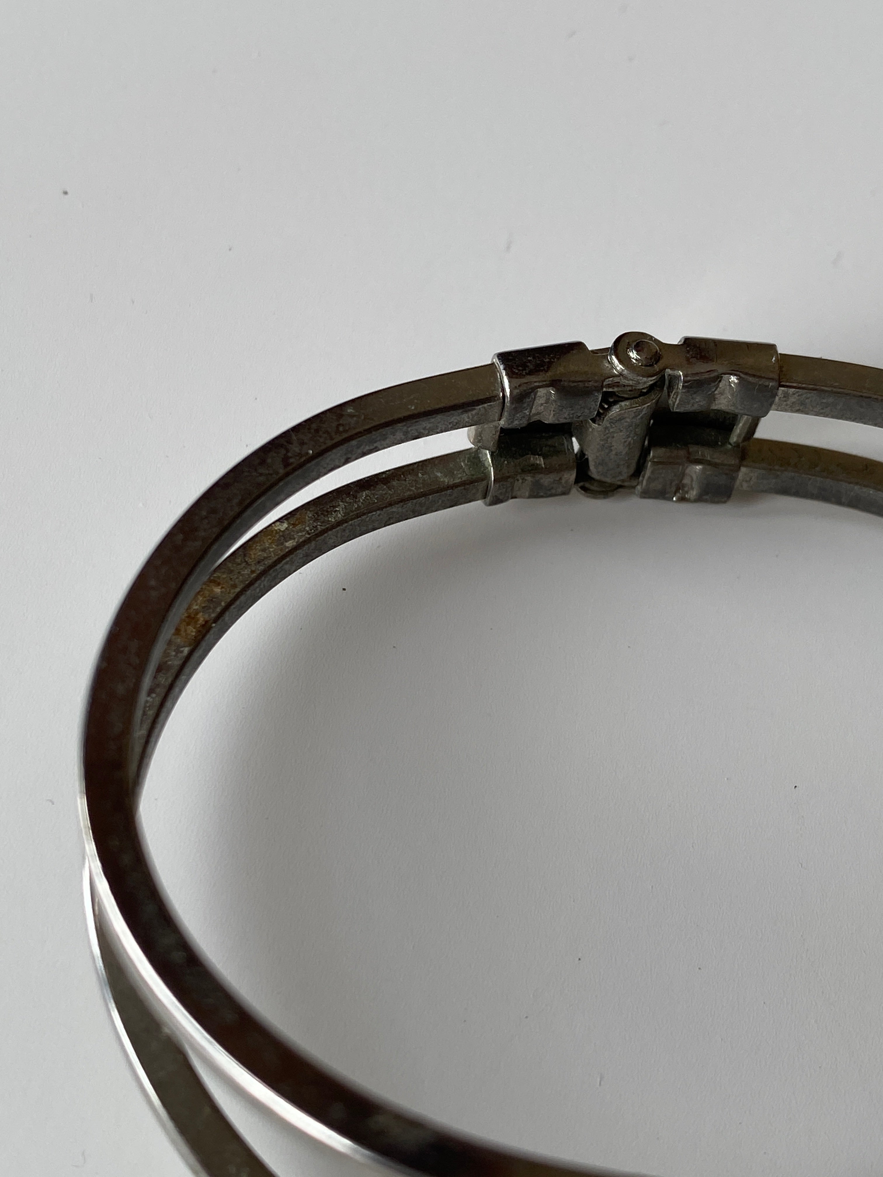 Vintage Silver-Tone Hinged Cuff Bracelet with Natural Stone Cabochon