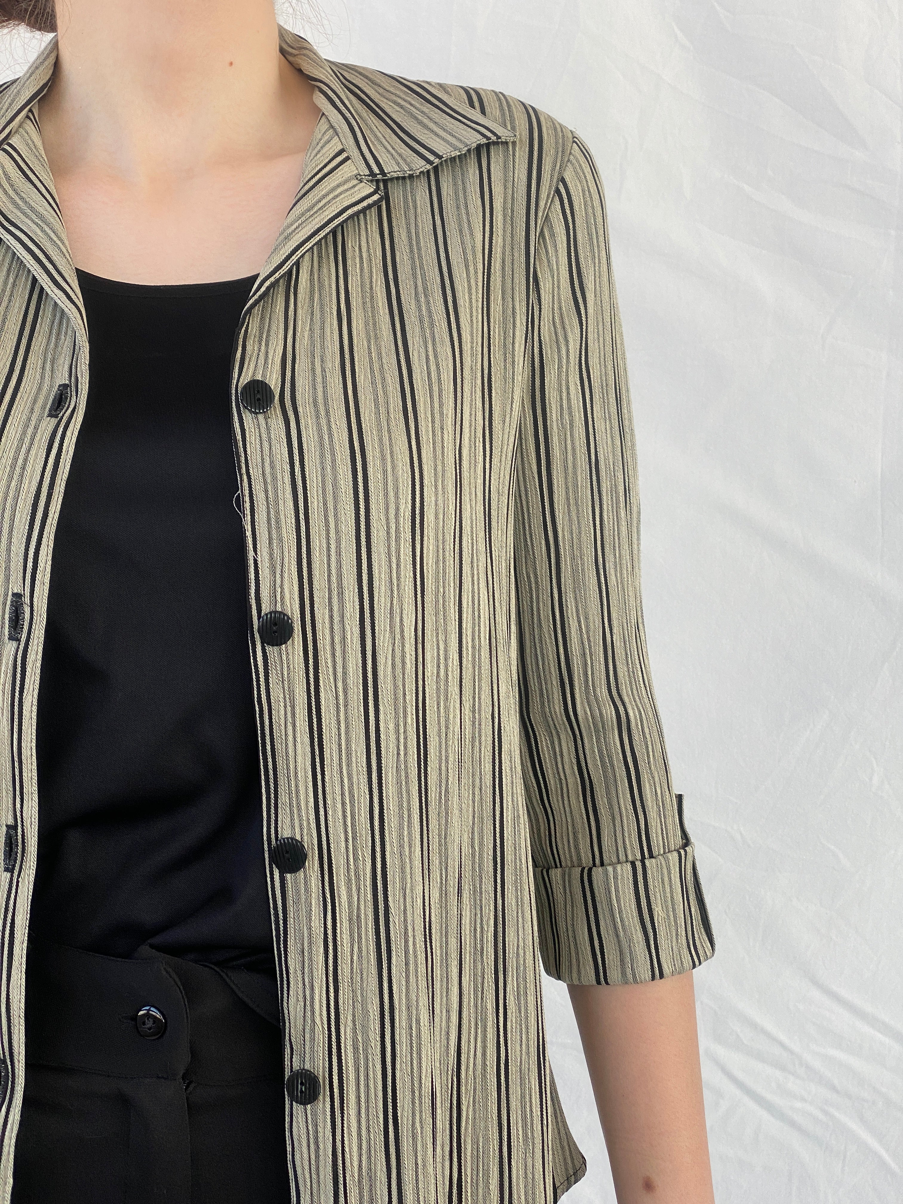 Vintage Dressbarn Women’s Black and Beige Striped Shirt with an Attached Blouse - M