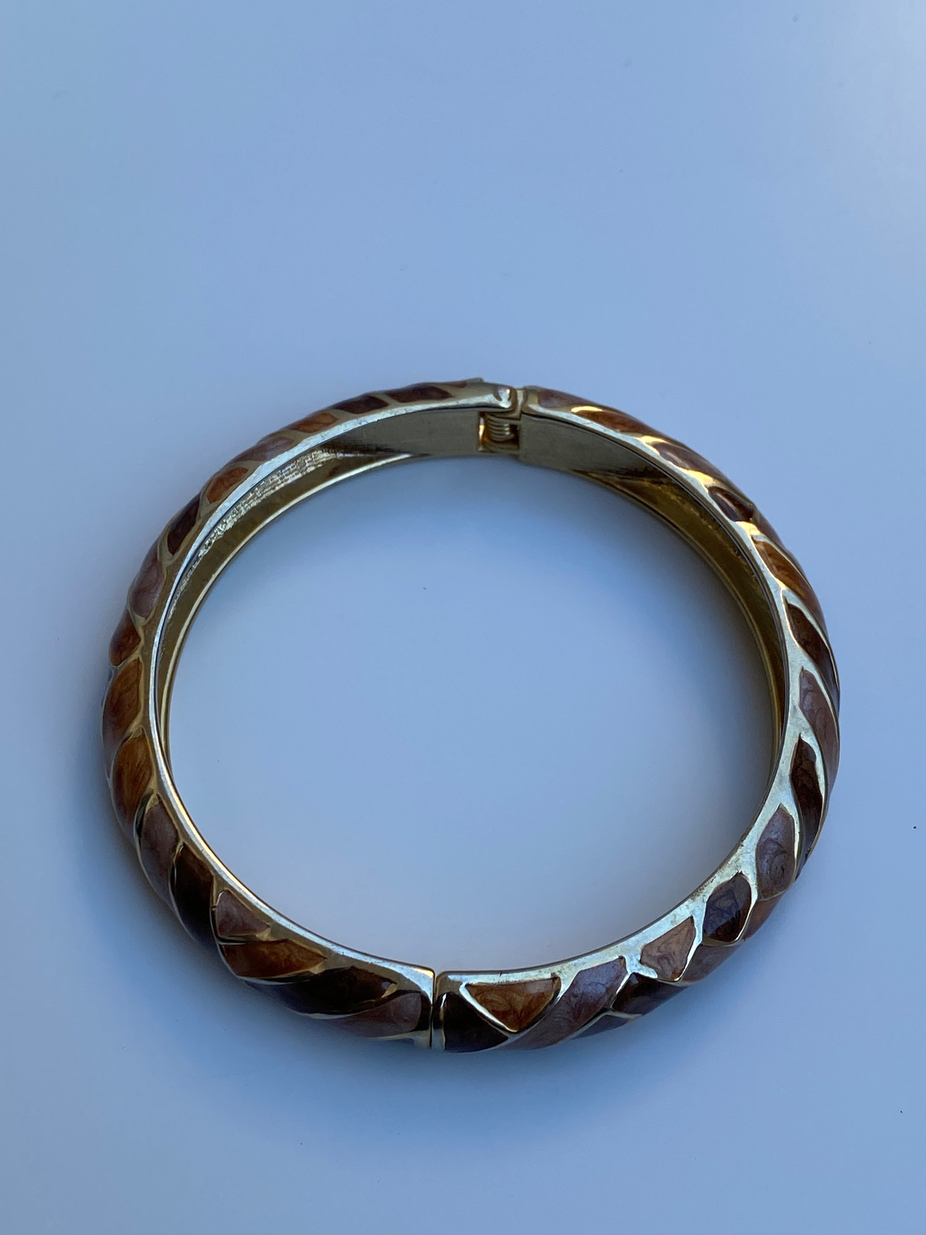 Vintage Gold Tone Marbled Enamel Hinged Bangle Mosaic Cuff Bracelet