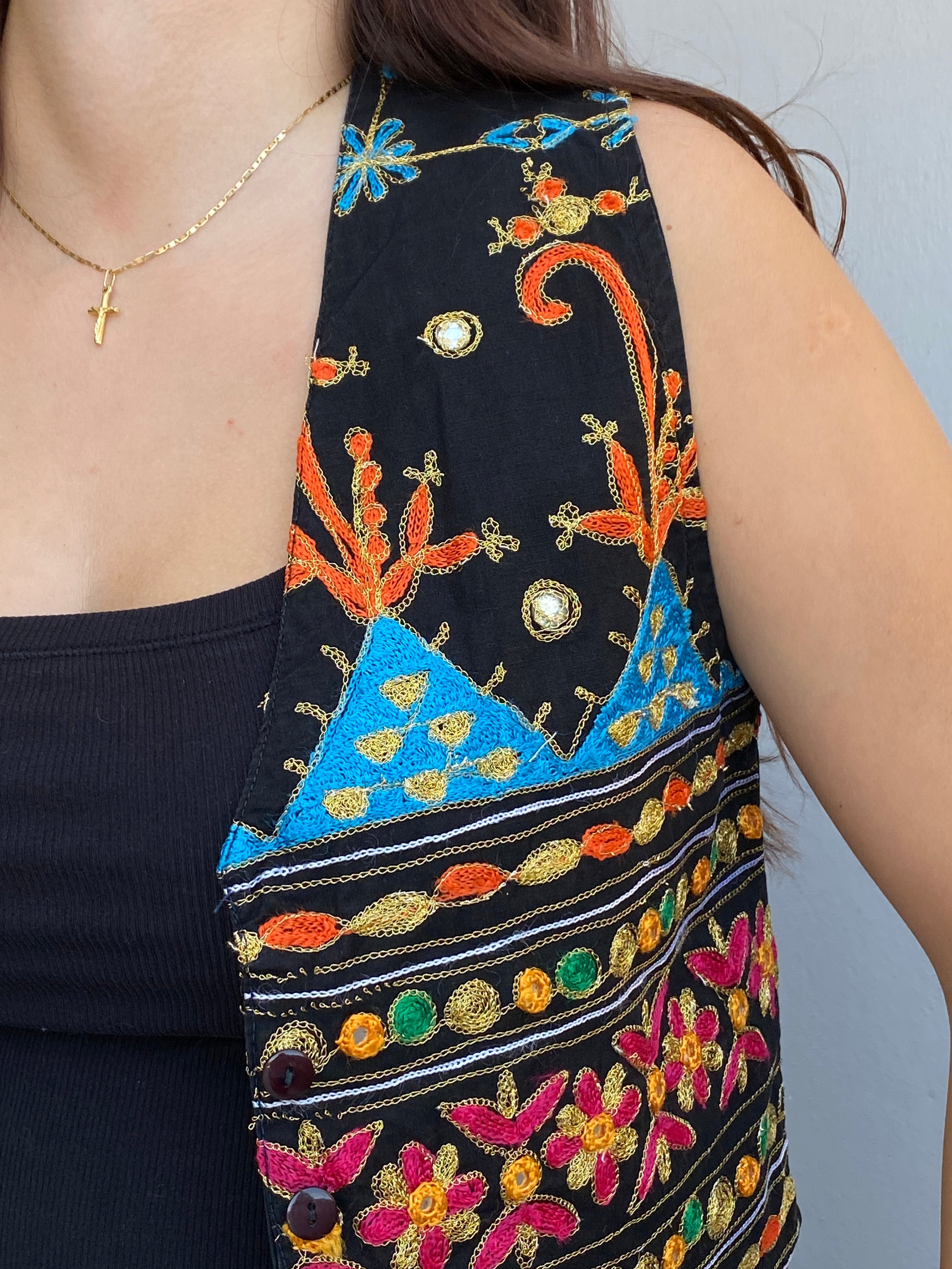 Vintage 90s Strike A Pose Black Embroidered Cotton Boho Festival Vest - S