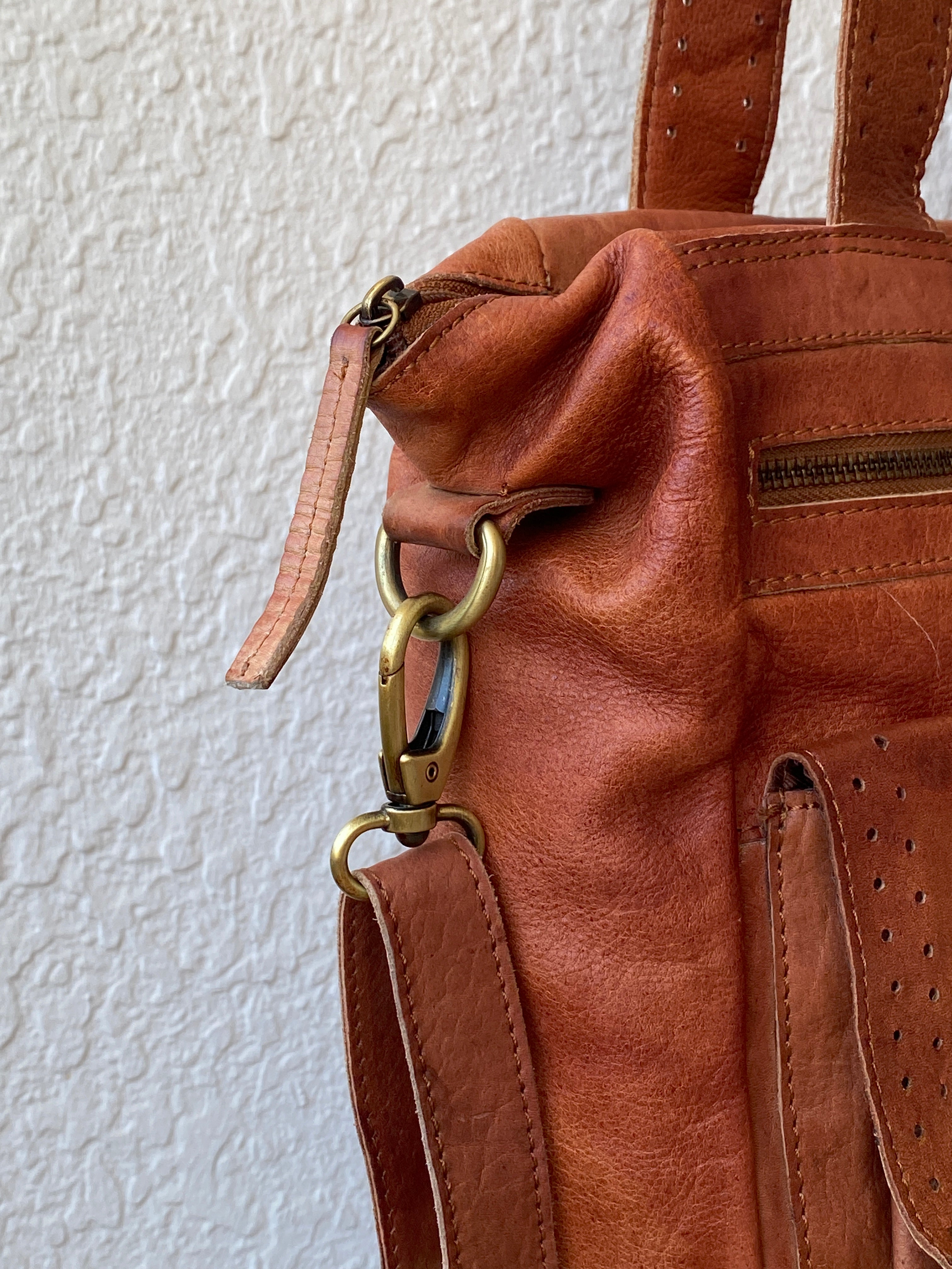 Vintage 5th Avenue Distressed Leather Multi-Pocket Convertible Tote Bag