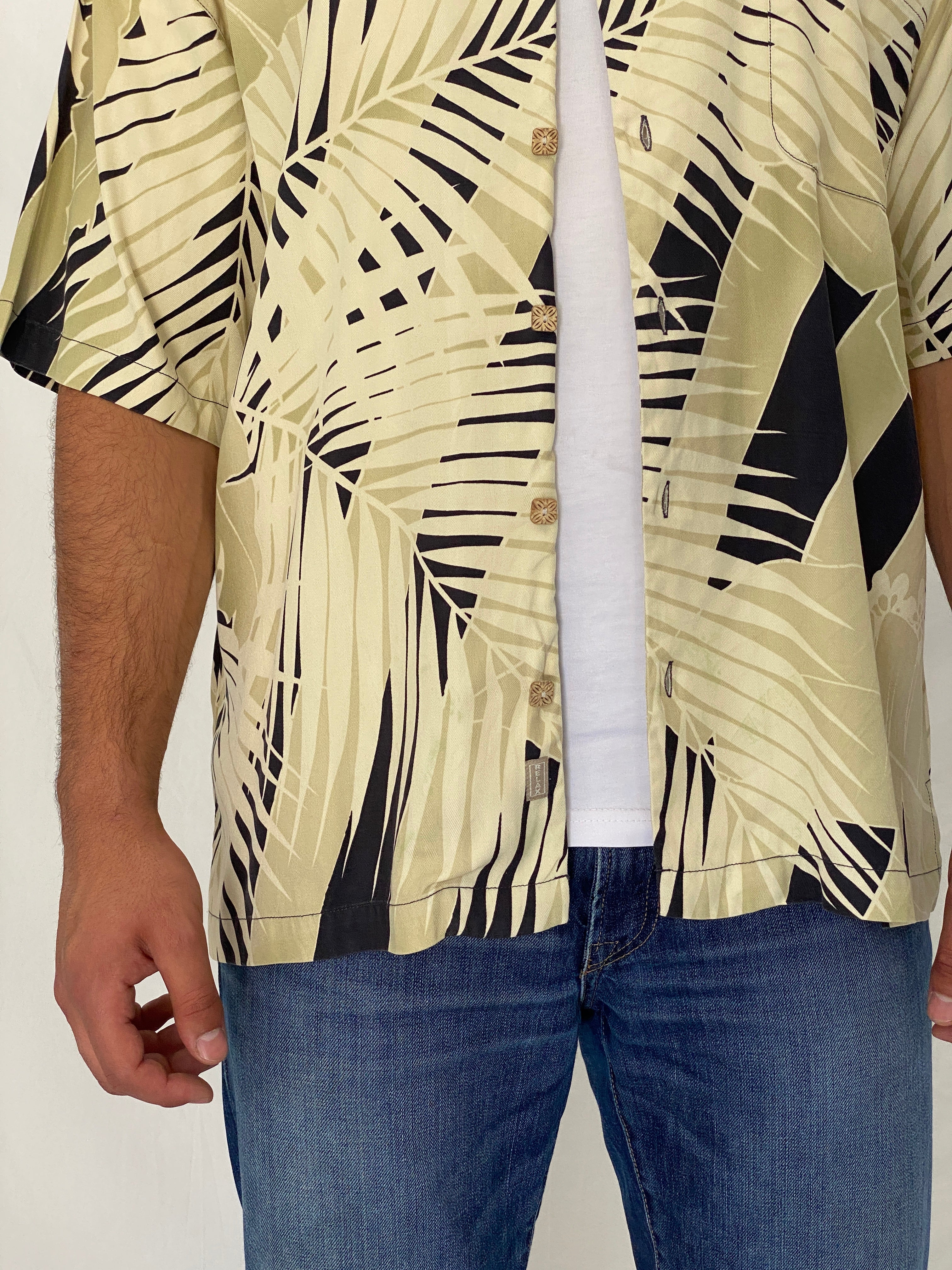 Vintage Tommy Bahama Beige Tropical Leaf Print Silk Hawaiian Camp Shirt - L