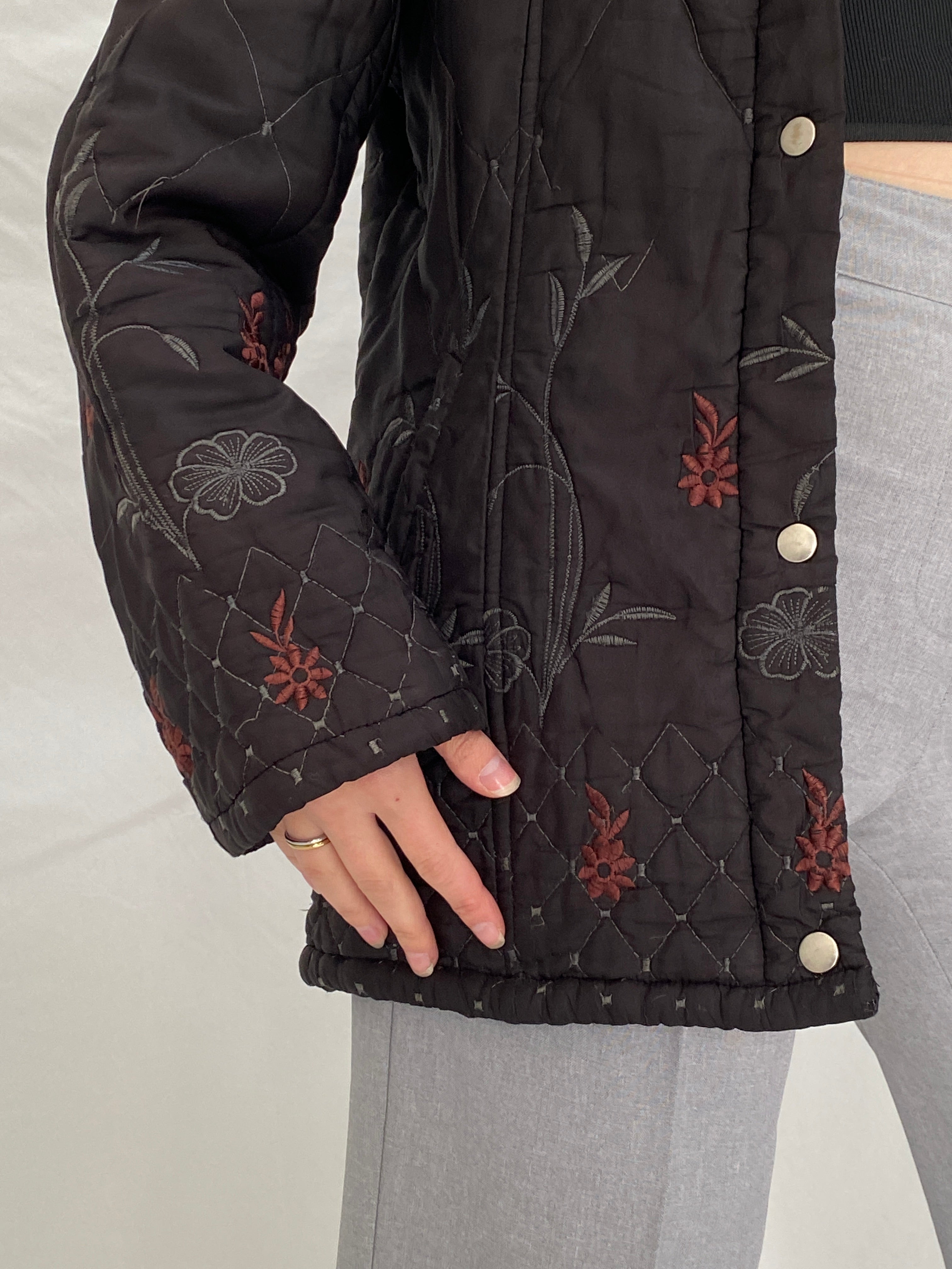 Vintage 90s Motuoren Black Quilted Embroidered Floral Lightweight Padded Jacket Coat - M