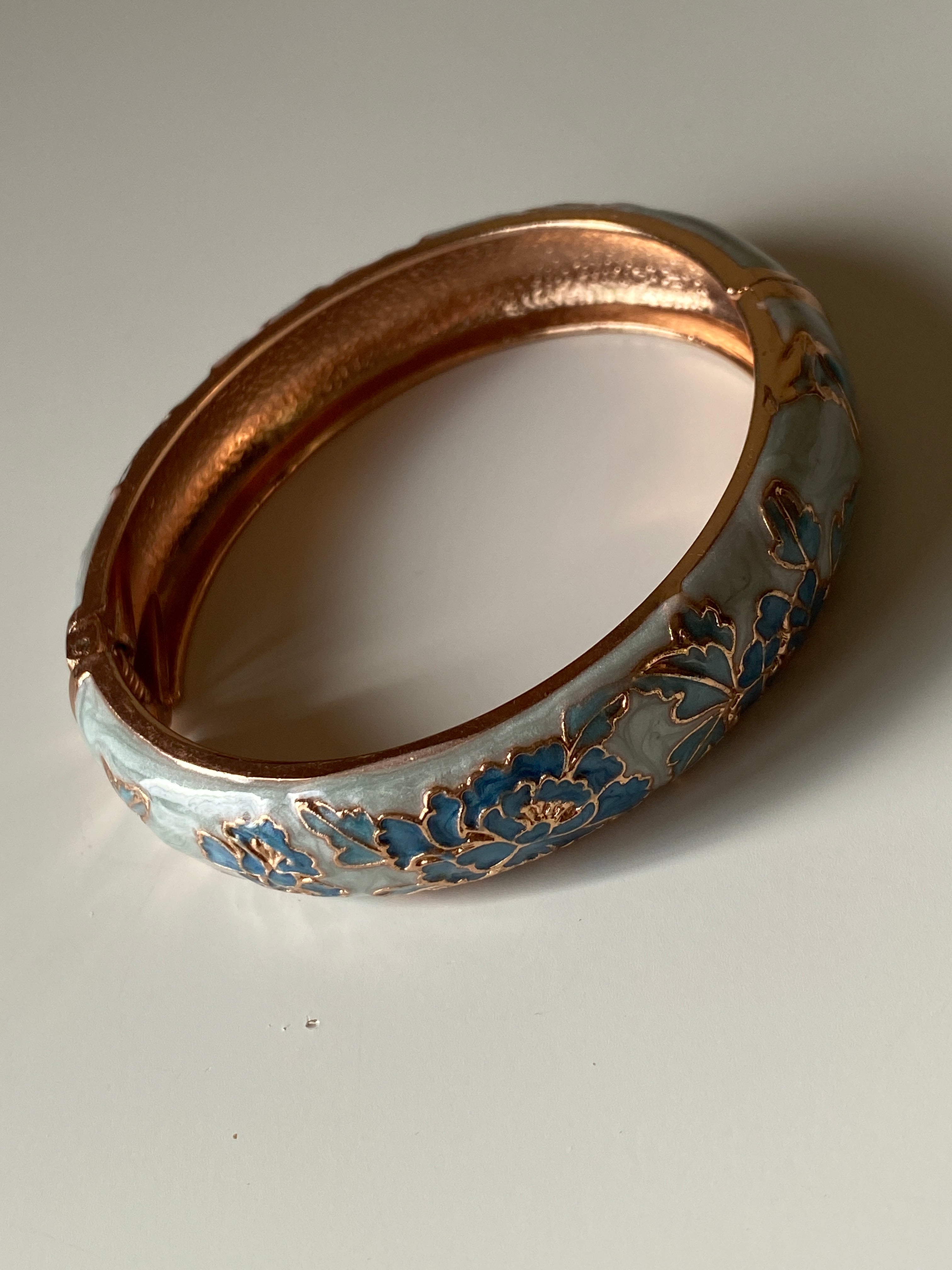 Vintage Chinese Cloisonné Floral Bangle Bracelet Blue Enamel Flowers Rose Gold-Tone Metal