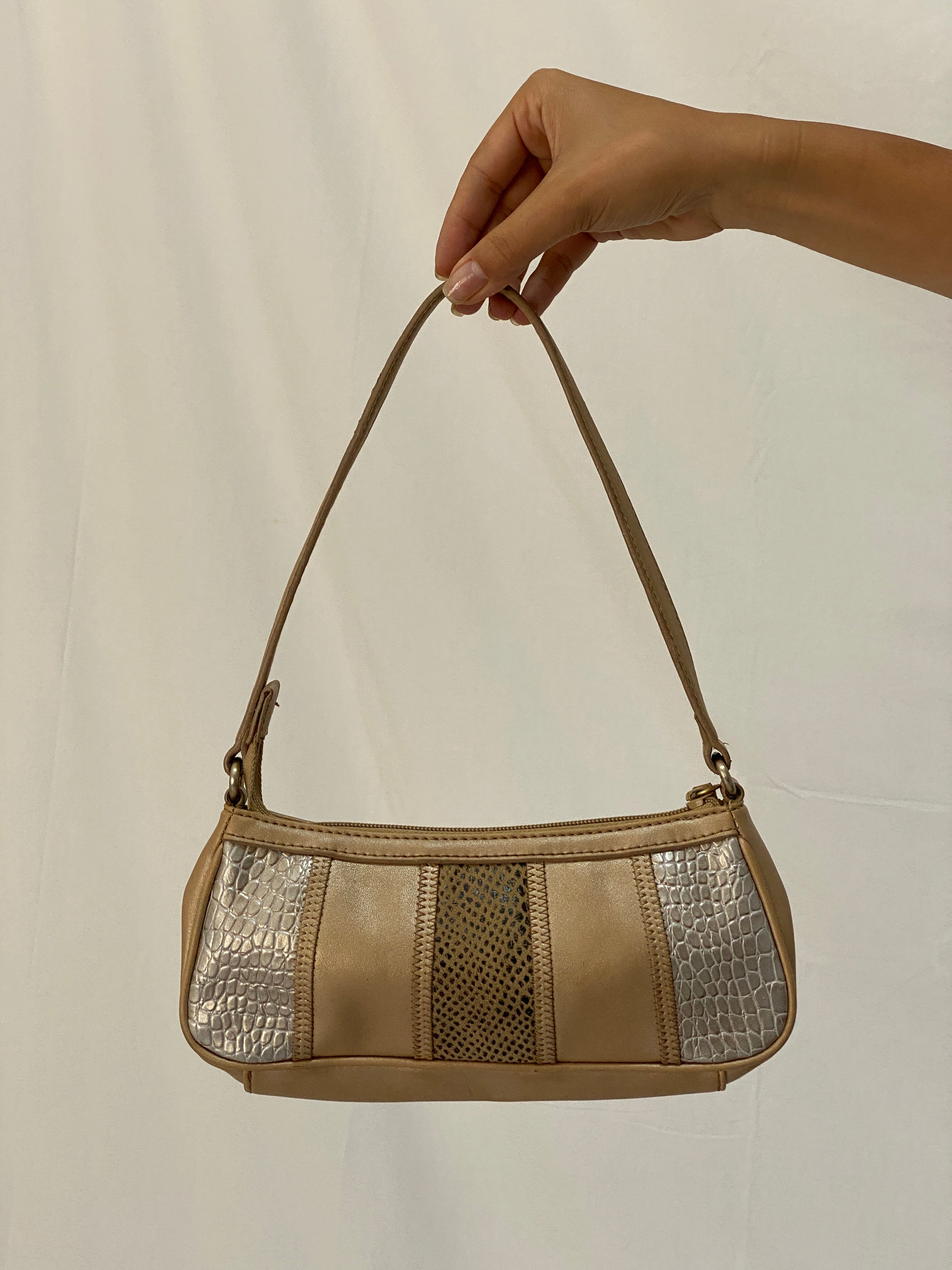 Vintage Y2K & 90s Shoulder Bags, Handbags & Crossbody Bags