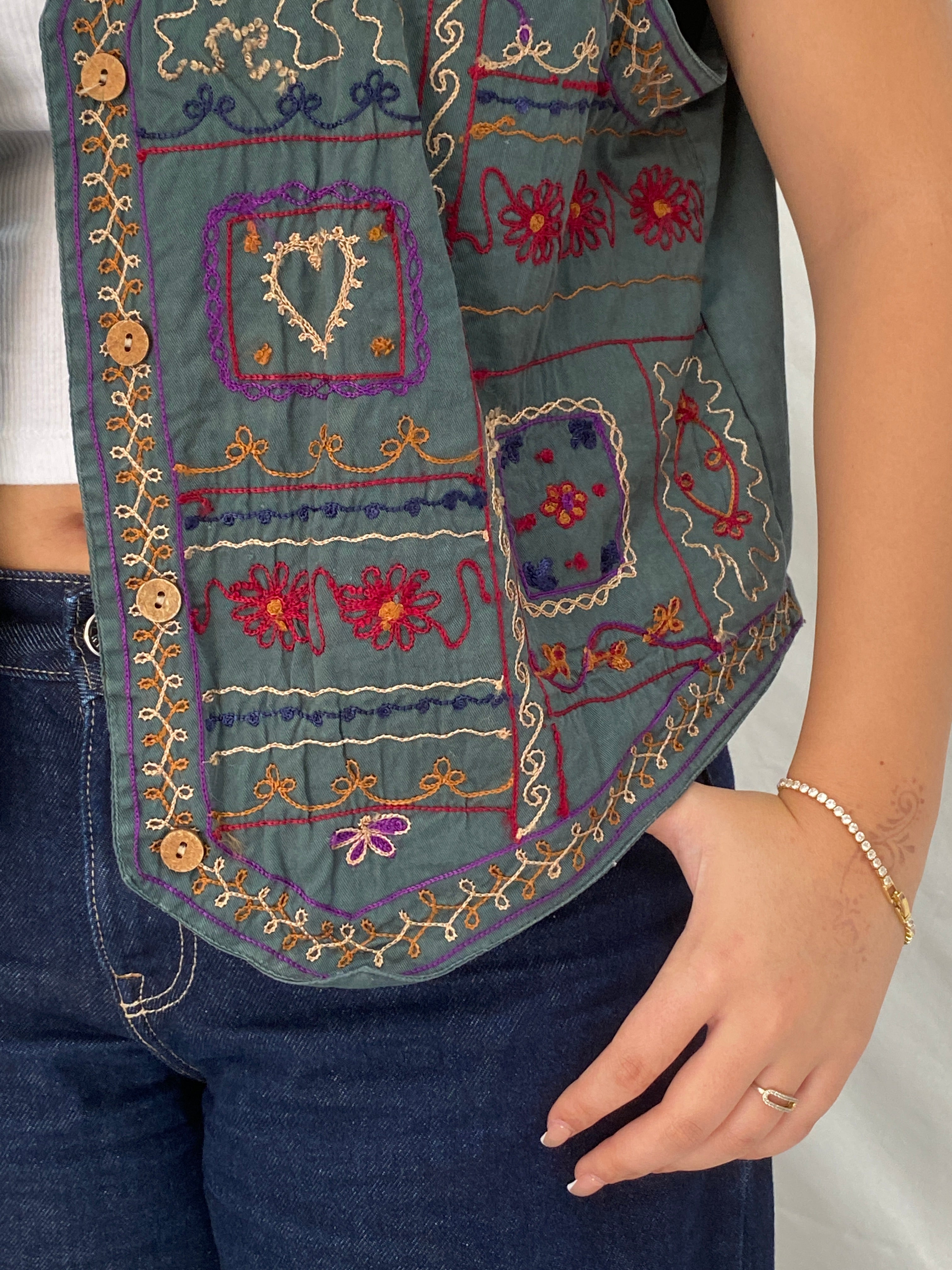 Vintage Weekend Provisions Sage Green Cotton Embroidered Boho Vest – XL