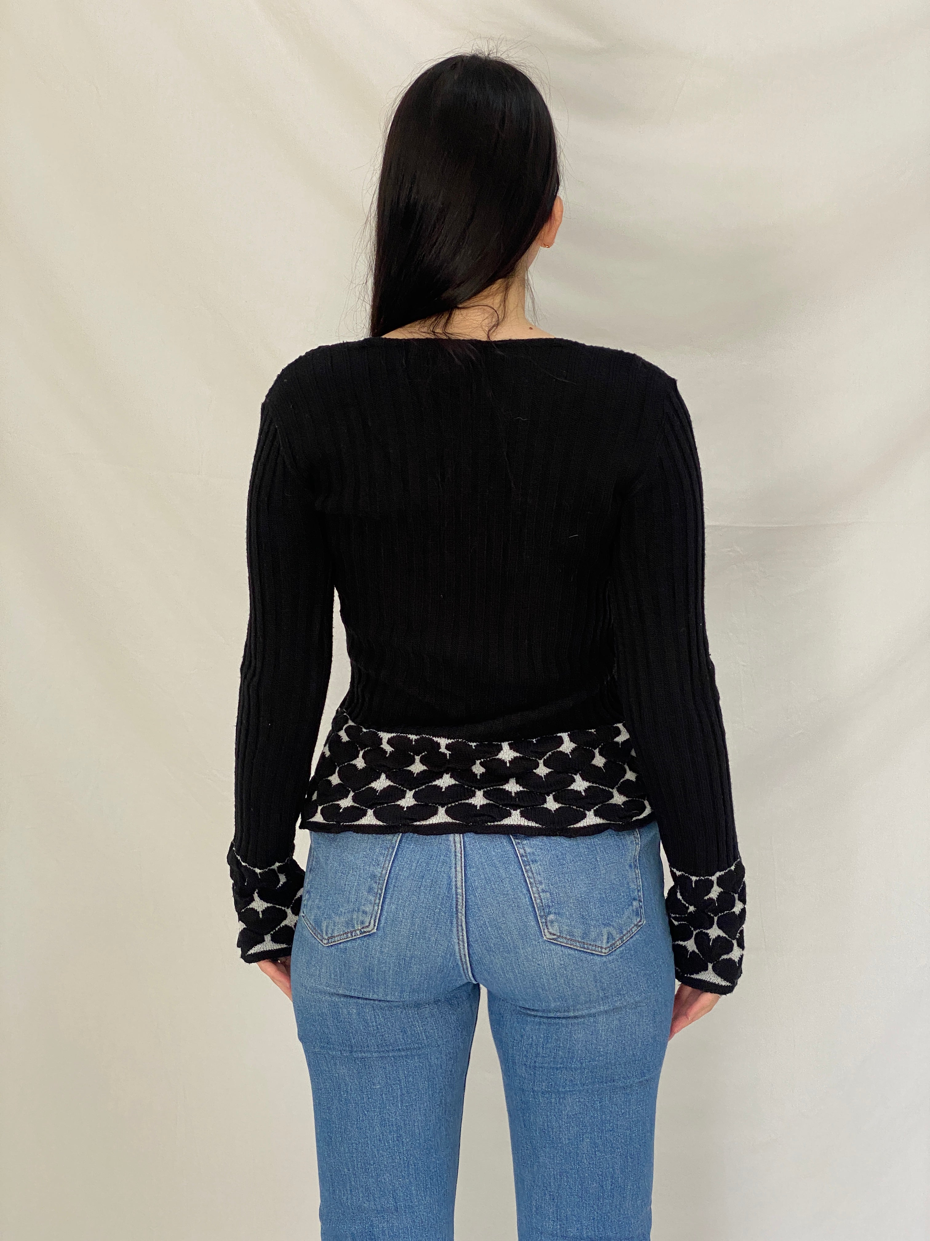Vintage 90s Y2K Whisper Black Ribbed Knit Heart Trim Top Long Sleeve Fitted Sweater - M