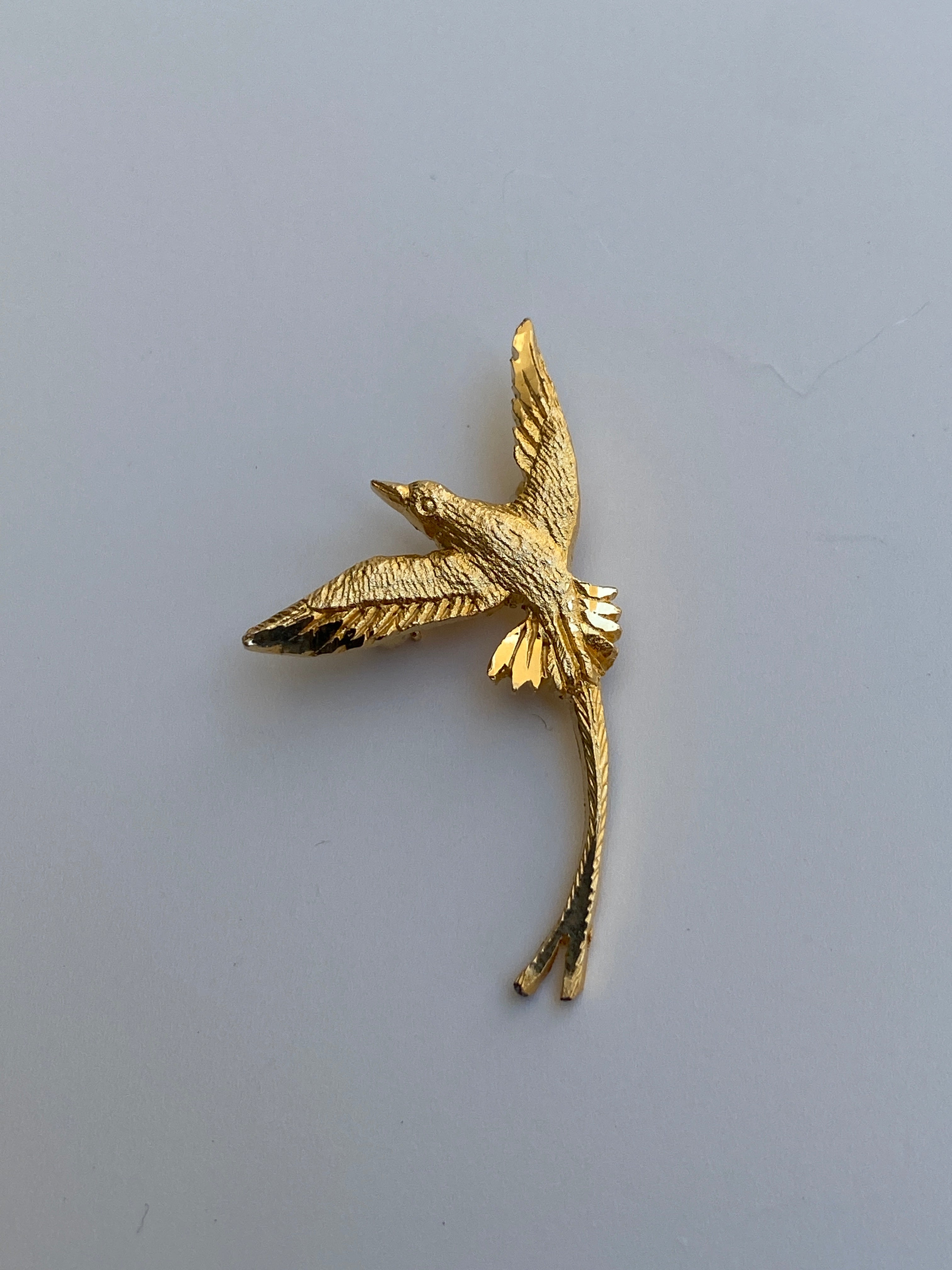 Vintage AA Fine Pewter Gold Tone Flying Swallow Bird Brooch Gold Plated Figural Mini Pin