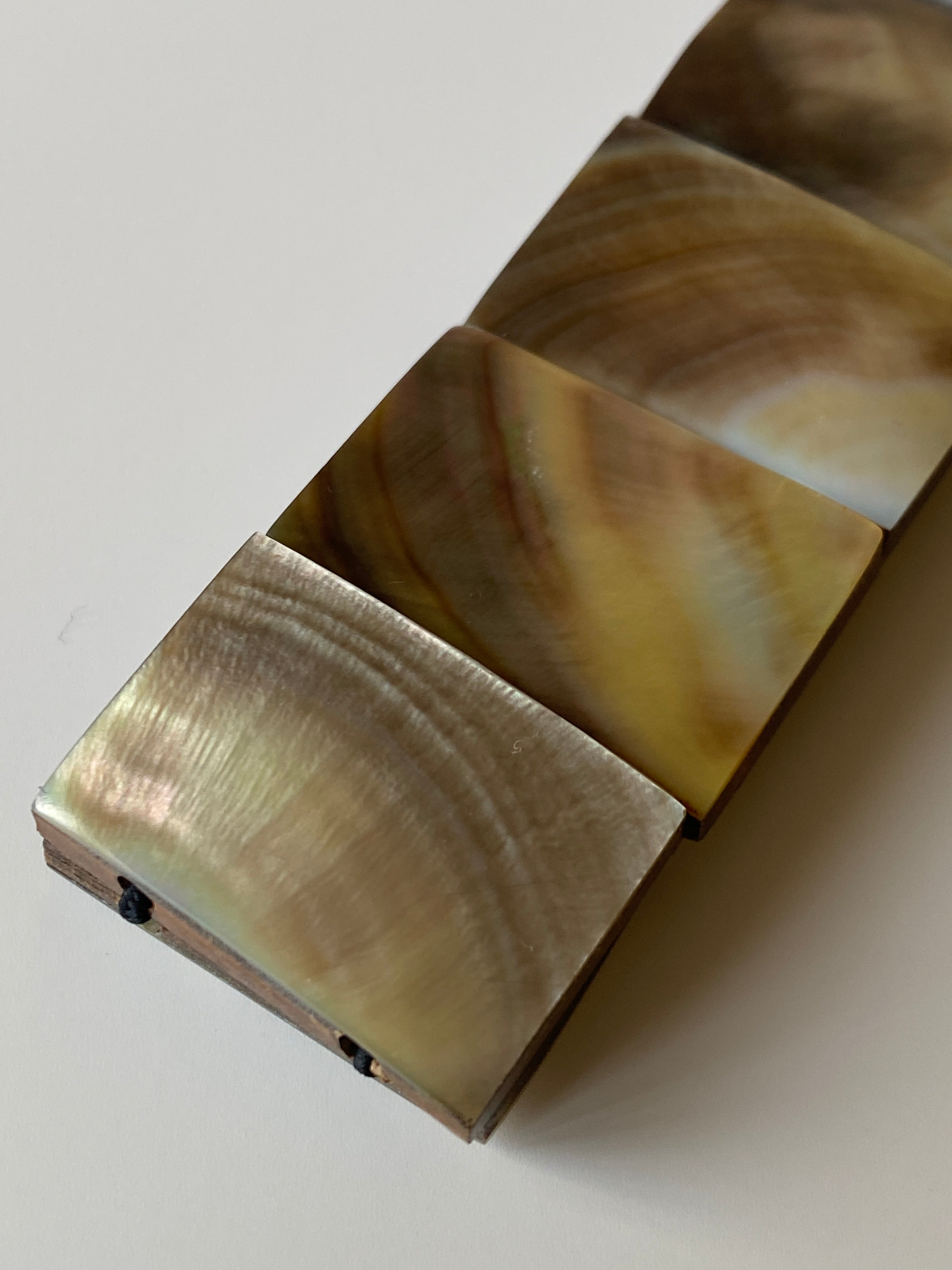 Vintage Mother of Pearl & Wood Elastic Bracelet Chunky Shell Panel Brown Bracelet