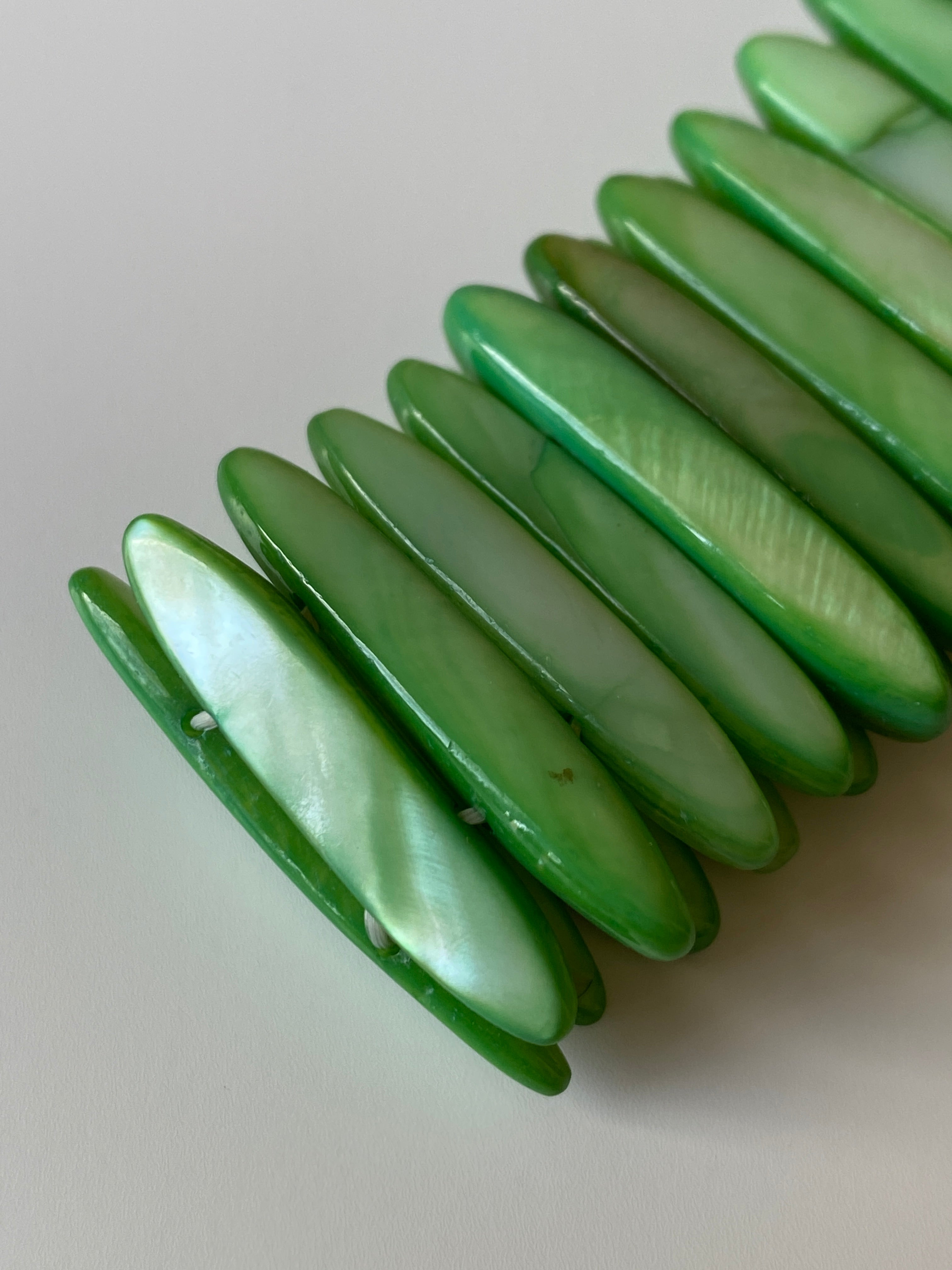 Vintage Green Mother of Pearl Shell Elastic Bracelet Beaded Statement Boho Y2K Jewelry