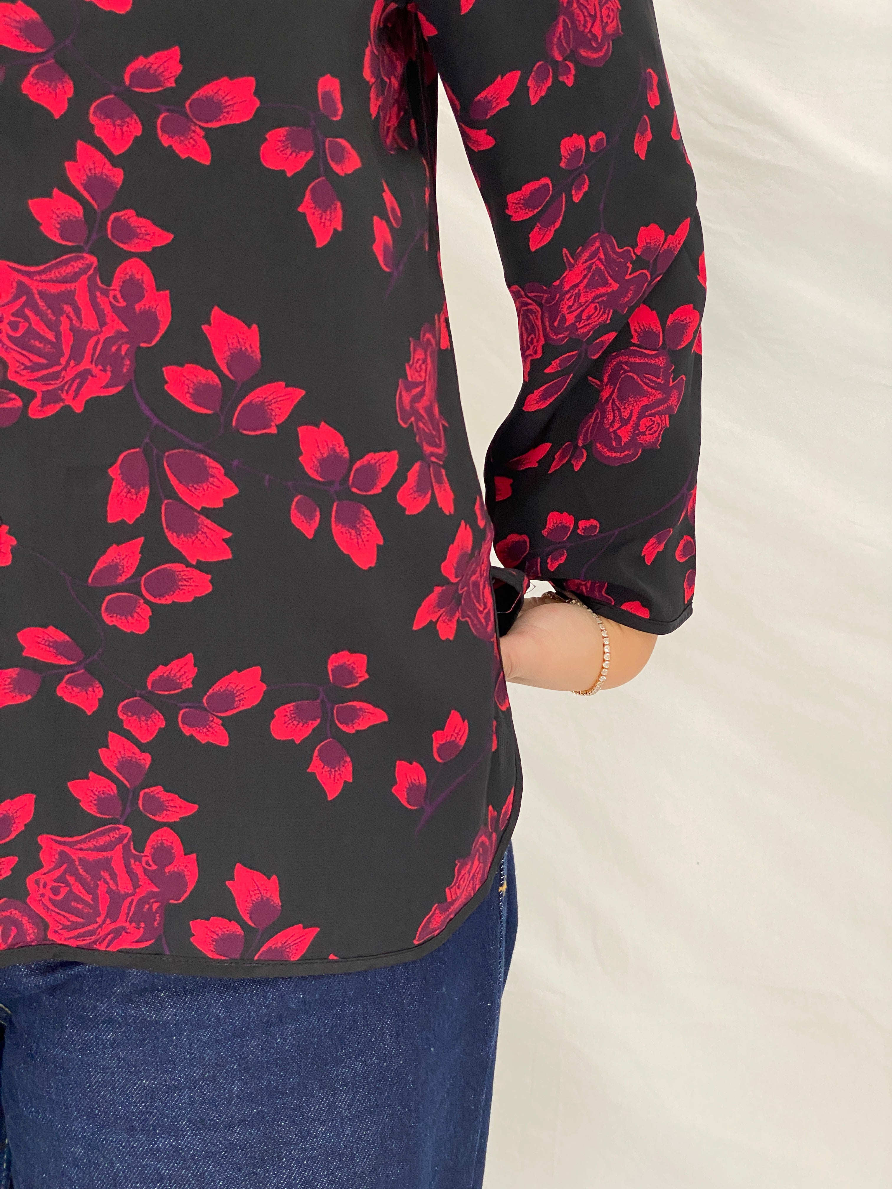 Vintage Y2K Richness Fashion Black & Red Floral Mandarin Collar Blouse - XL