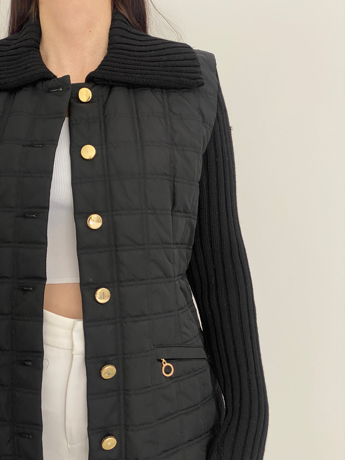 Vintage 90s Laurèl Black Quilted Jacket with Wool Knit Sleeves & Gold Buttons – M