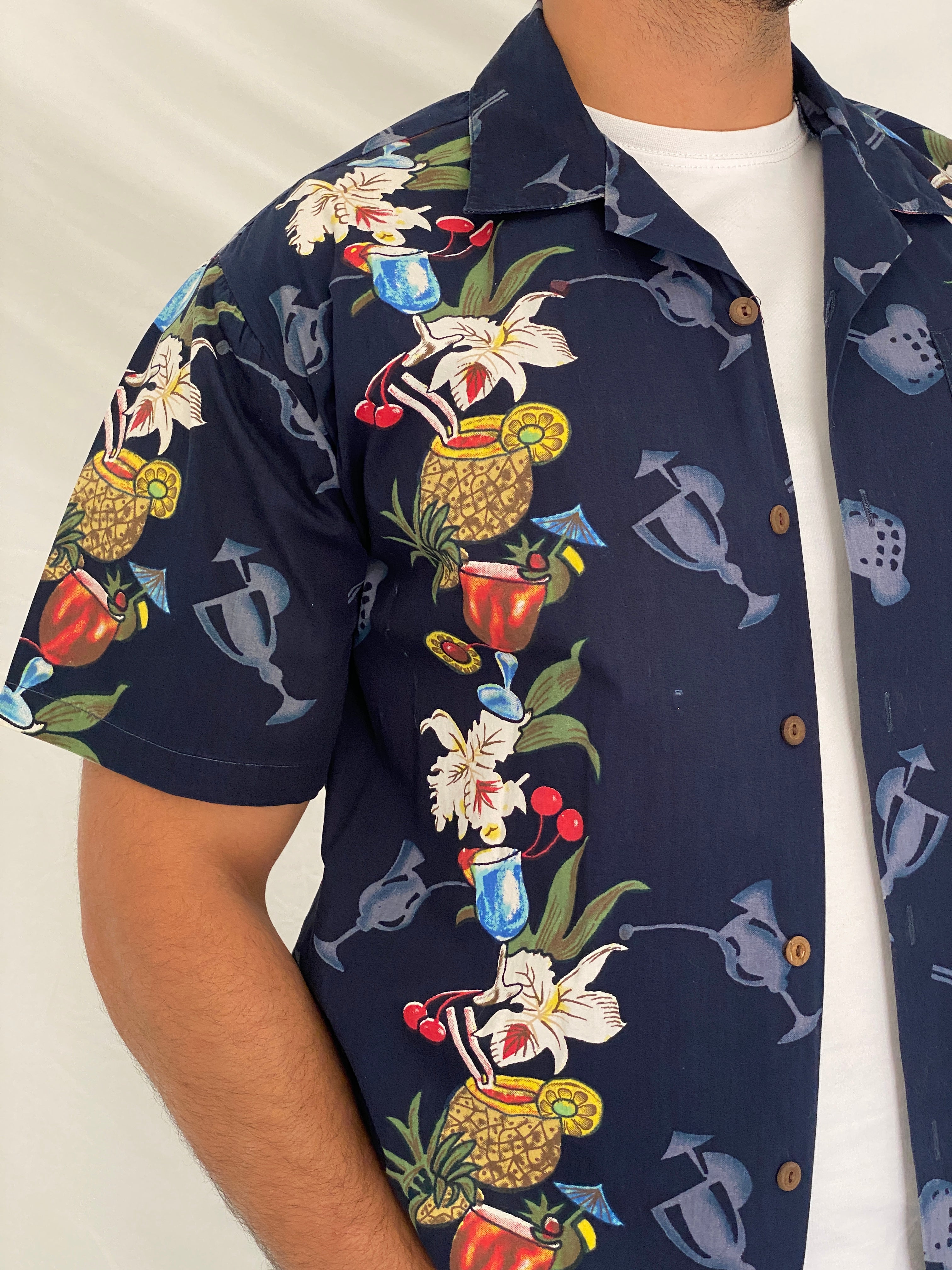 Vintage Steve & Barry’s Classic Hawaiian Navy Cocktail Print Camp Shirt - M