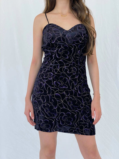 90s Be Smart Black and Purple Floral Velvet Strappy Dress - M - Balagan Vintage Midi Dress 90s, midi dress, Mira, velvet dress, Wedding Guest