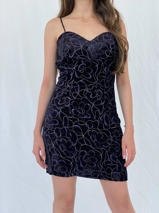 90s Be Smart Black and Purple Floral Velvet Strappy Dress - M - Balagan Vintage Midi Dress 90s, midi dress, Mira, velvet dress, Wedding Guest
