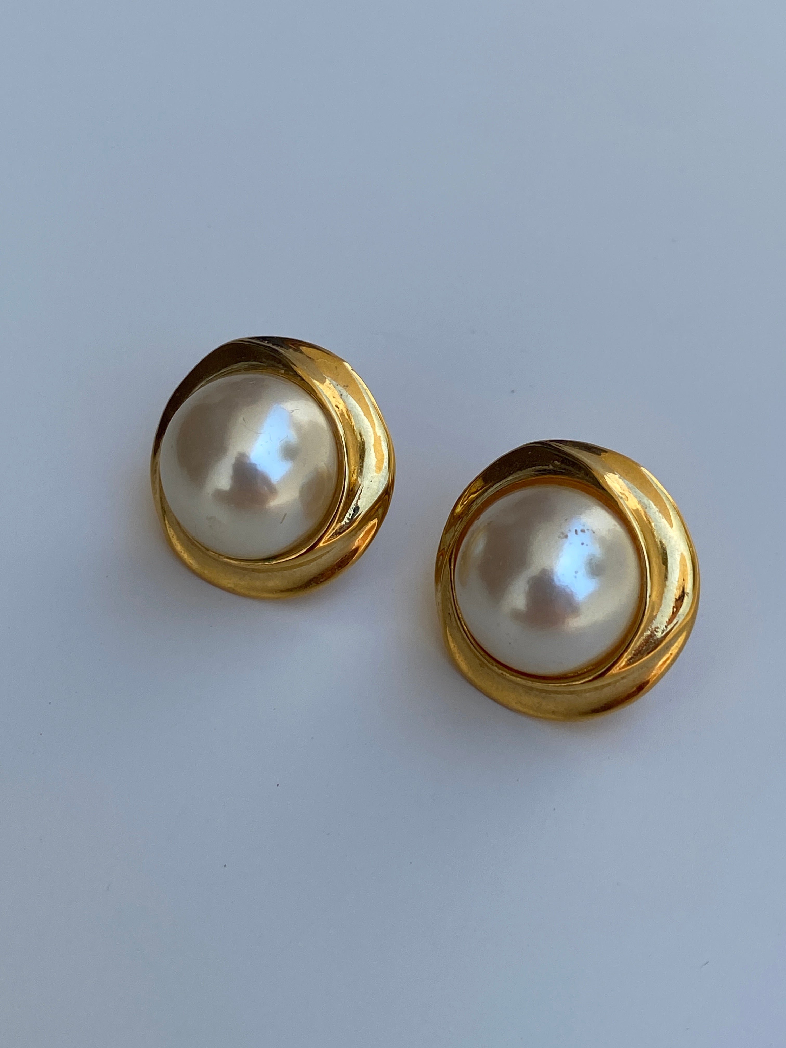 Vintage 1980s Napier Gold-Tone Faux Pearl Classic Clip-On Earrings