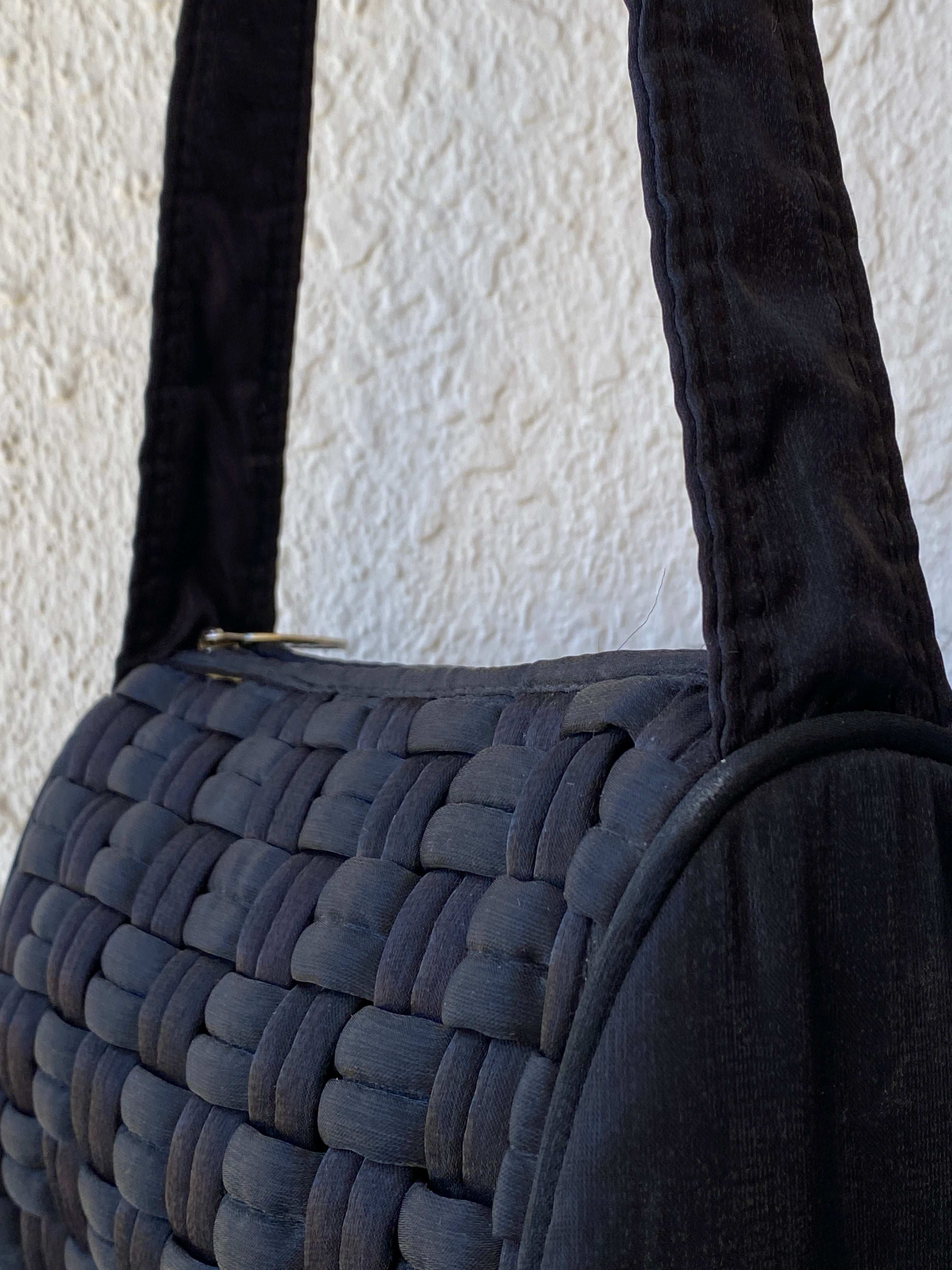 Y2K Quilted Barrel Black Shoulder Bag - Balagan Vintage Shoulder Bag 00s, bag, handbag, NEW IN, shoulder bag