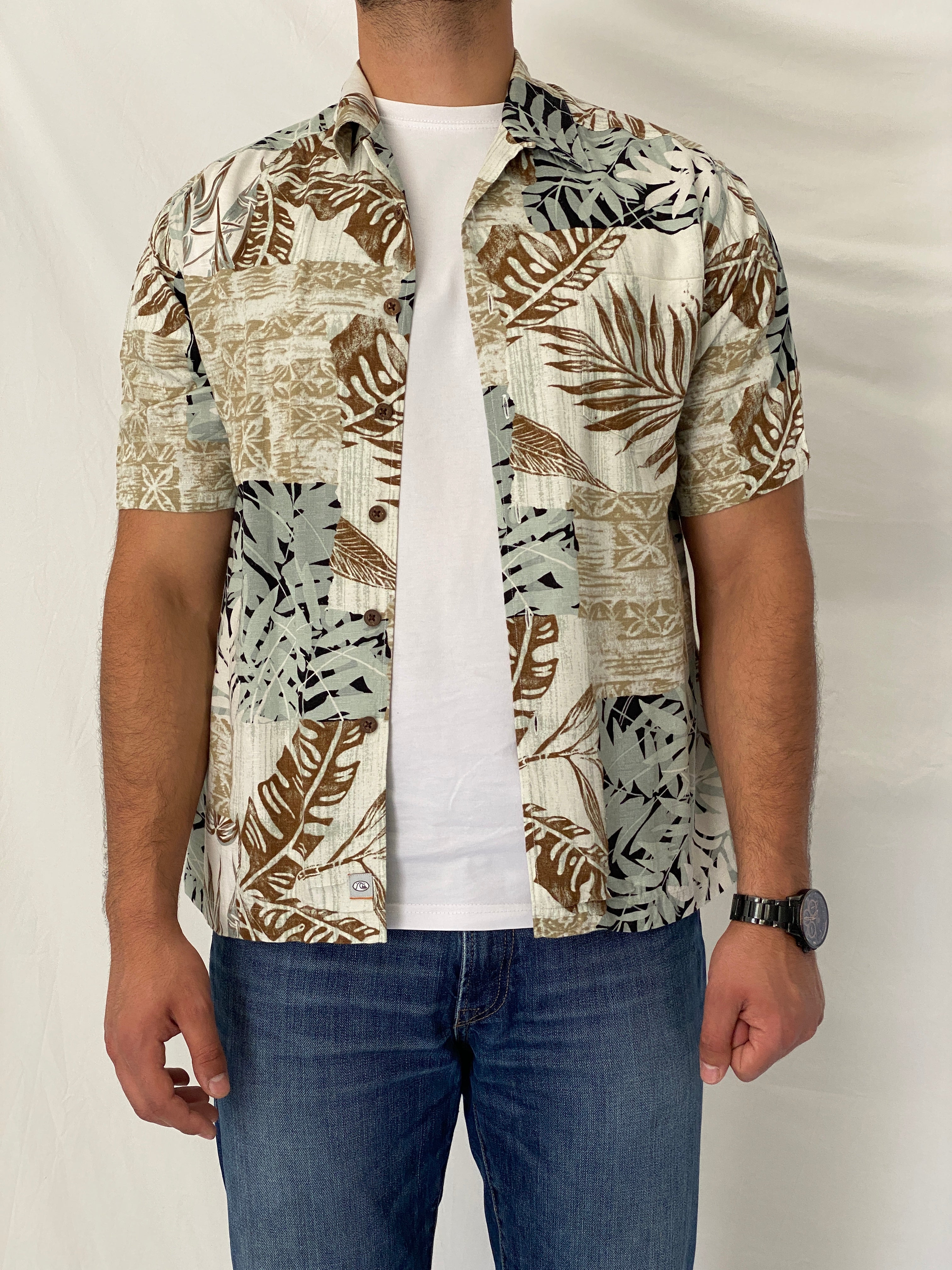Vintage Y2K Quiksilver Edition Beige Tropical Print Short Sleeve Shirt - M