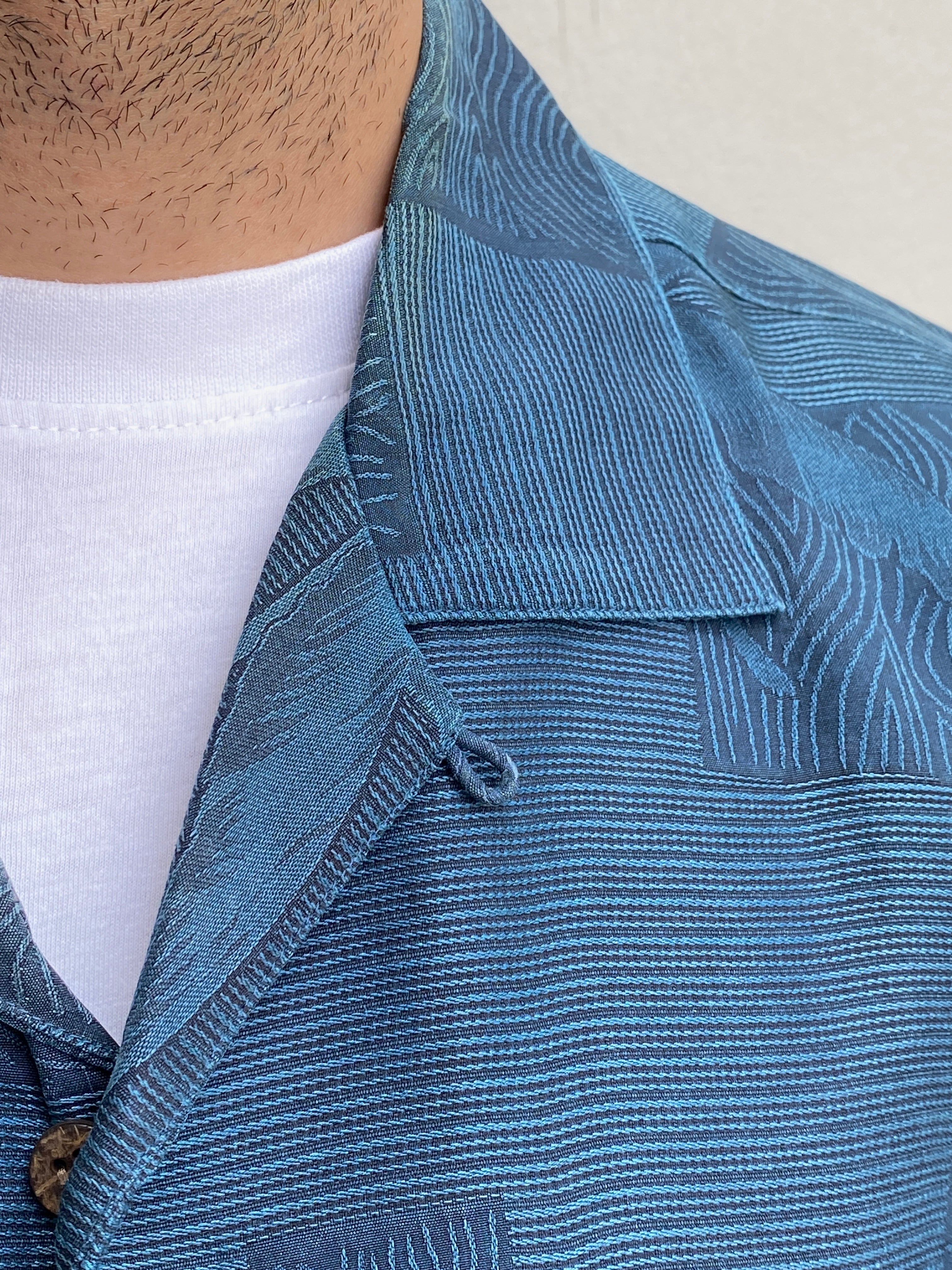 Vintage Tommy Bahama Relax Deep Navy Palm Jacquard Silk Camp Shirt – M