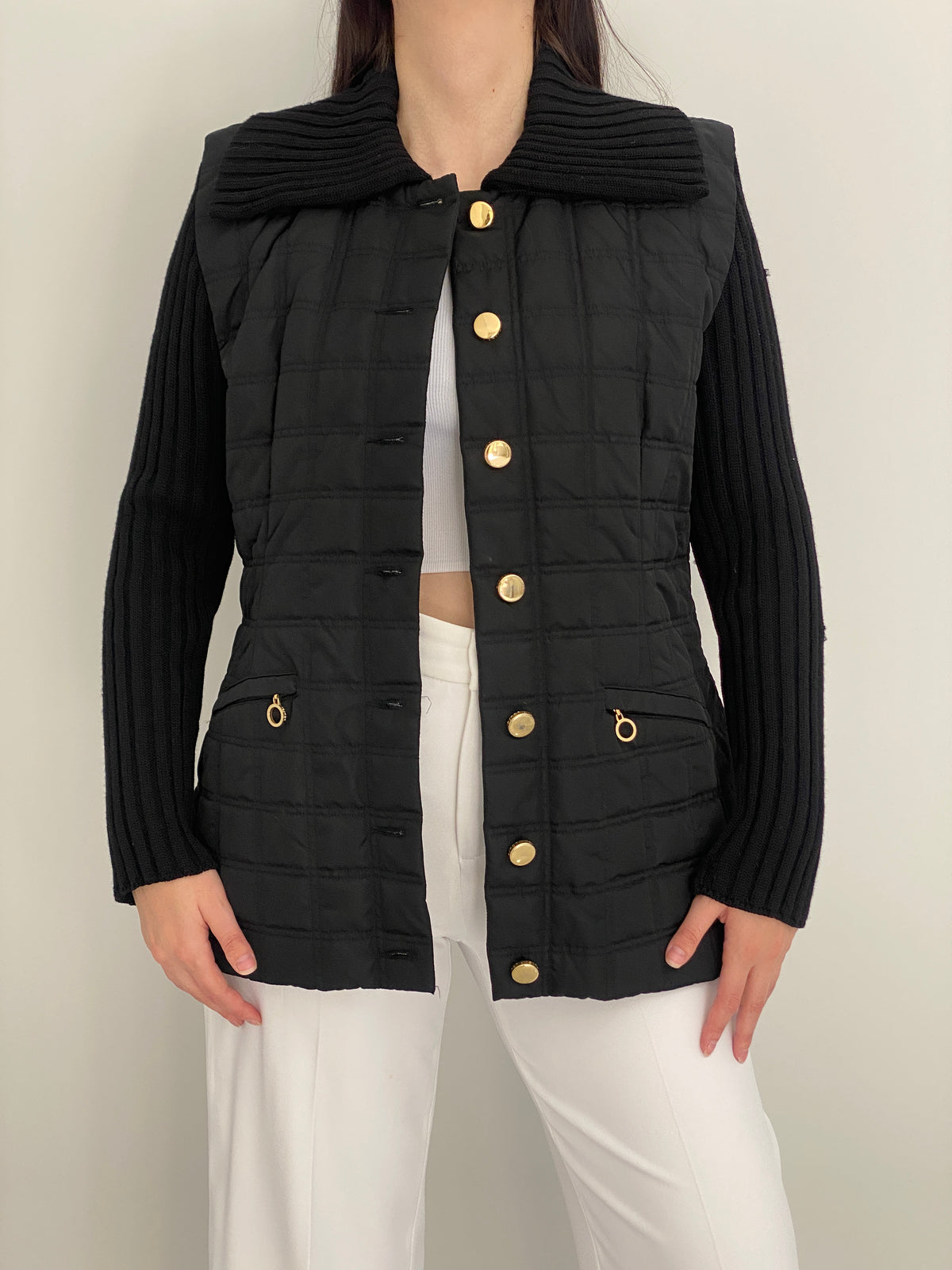 Vintage 90s Laurèl Black Quilted Jacket with Wool Knit Sleeves & Gold Buttons – M