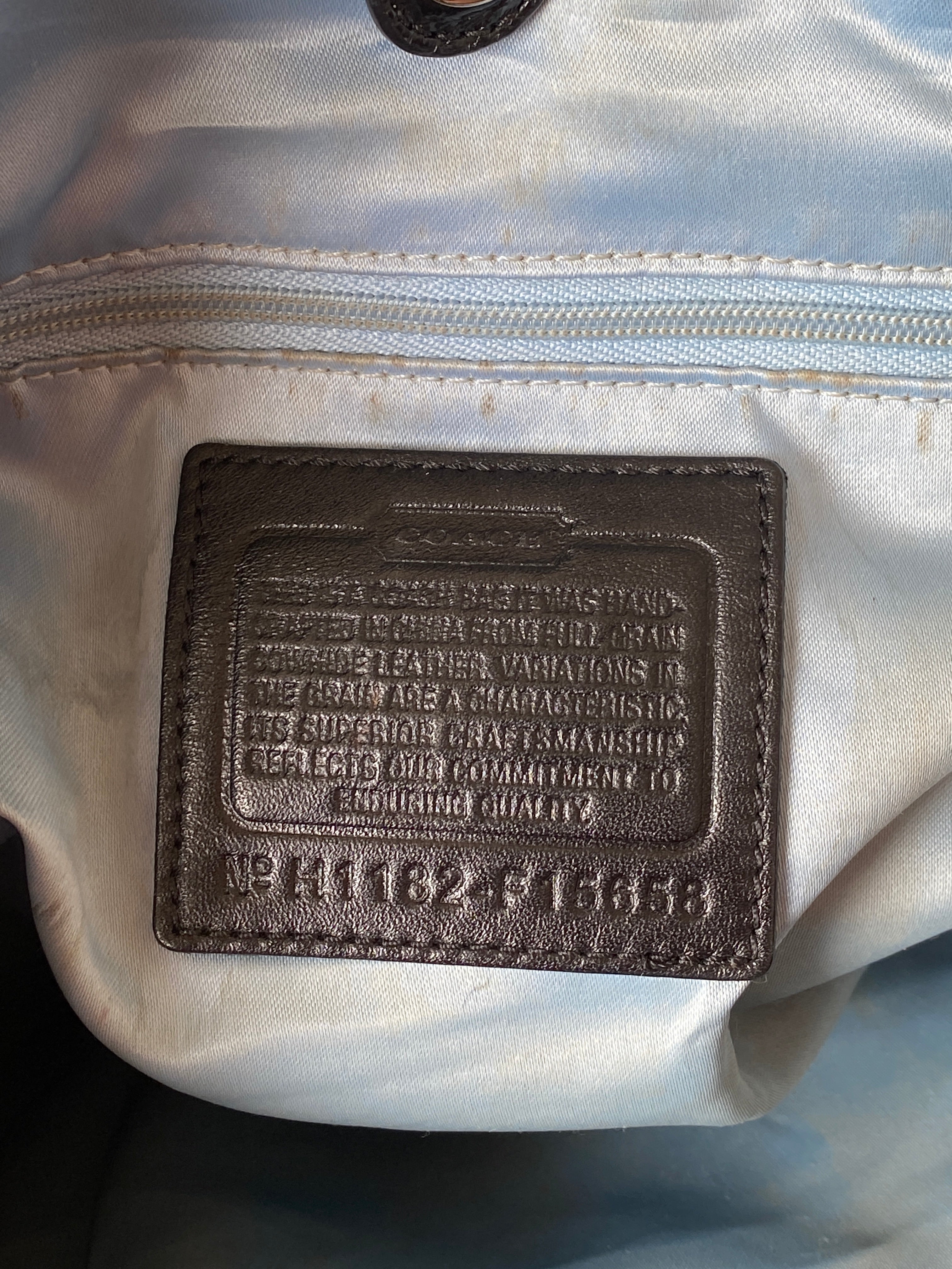 Vintage Y2K Coach Black Embossed Leather Shoulder Tote Bag Style F15658