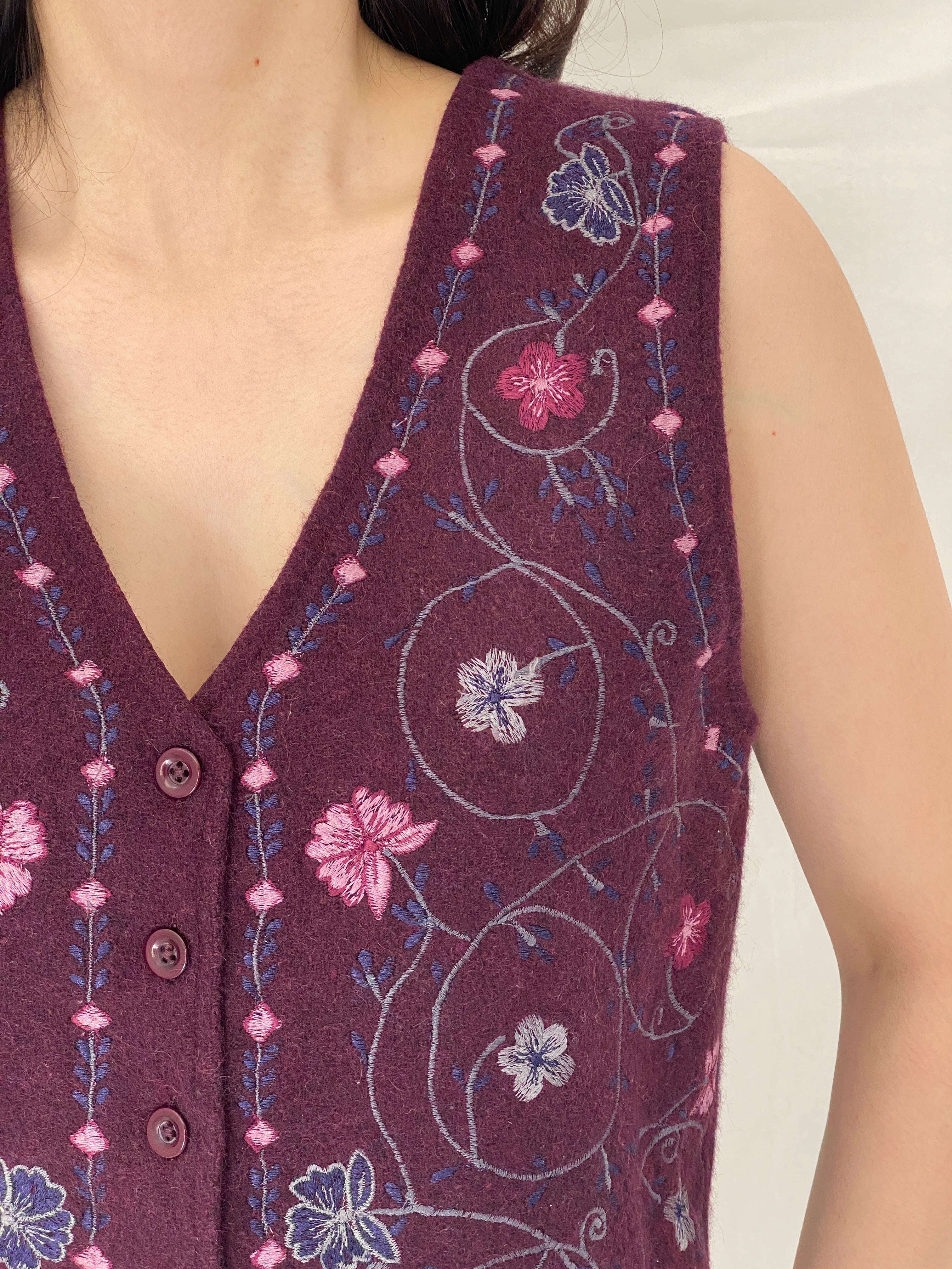 Vintage Y2K NorthCrest Embroidered Floral Wool Blend Vest Cottagecore Waistcoat – S