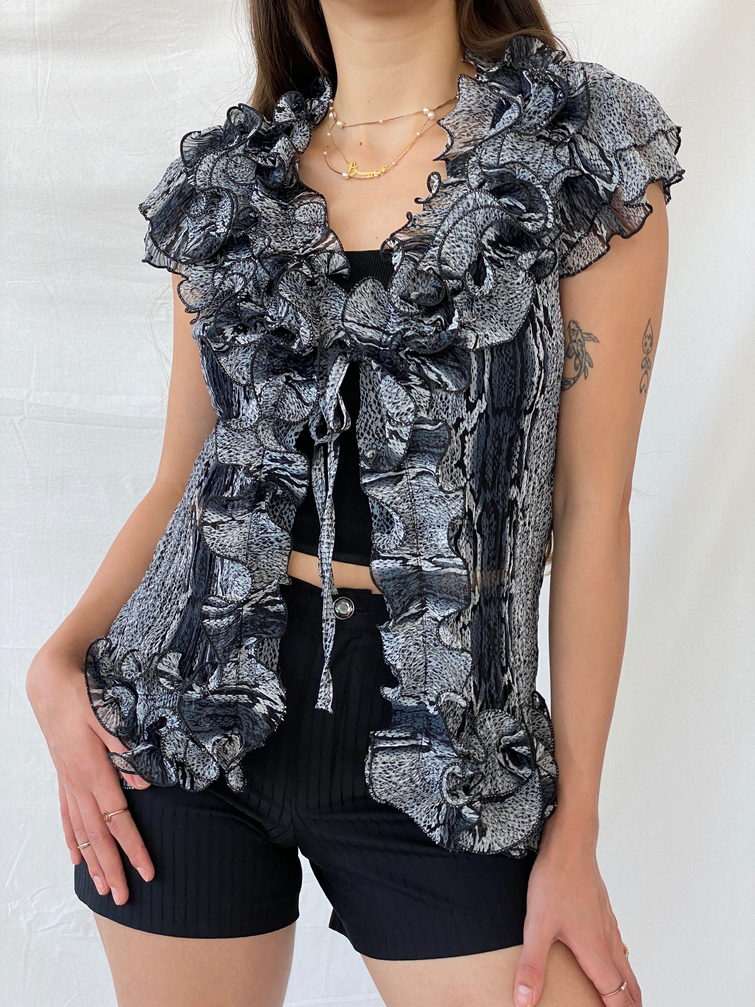 Vintage Animal Print Ruffled Gray Frilled Short Sleeve Blouse - M