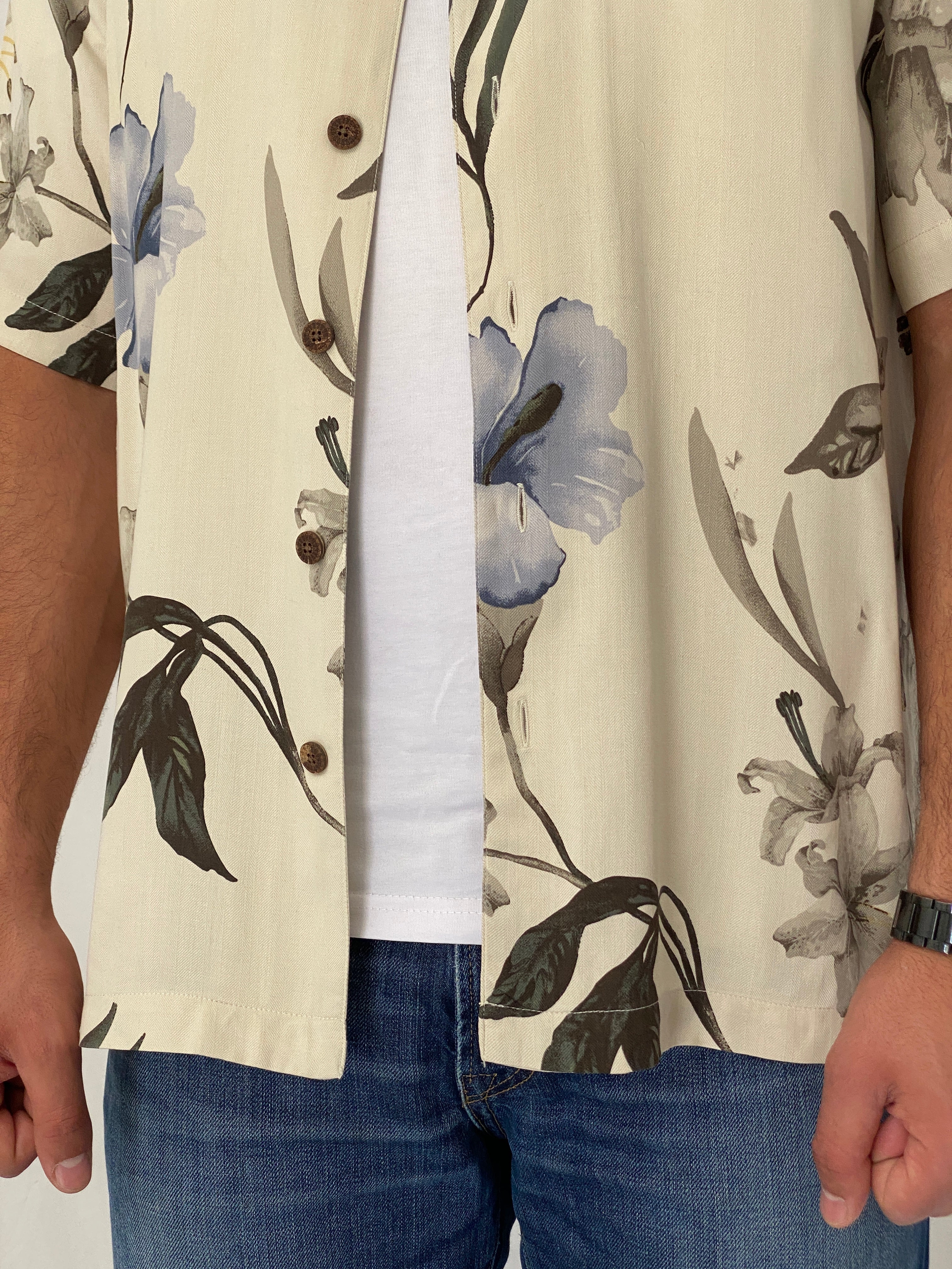 Vintage Caribbean Joe Cream Floral 100% Silk Camp Tropical Shirt - M