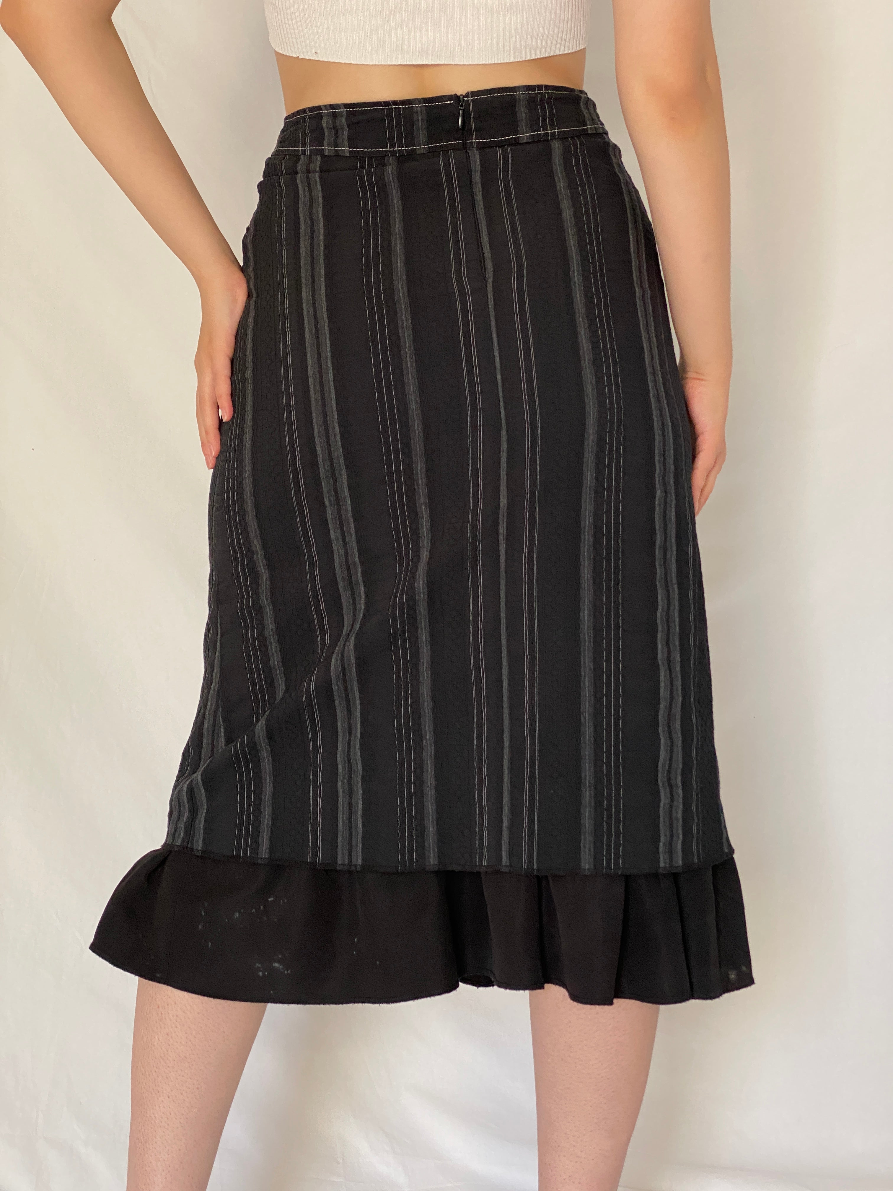 Vintage Y2K Kiabi Woman Black & Charcoal Striped Tiered Midi Skirt - M