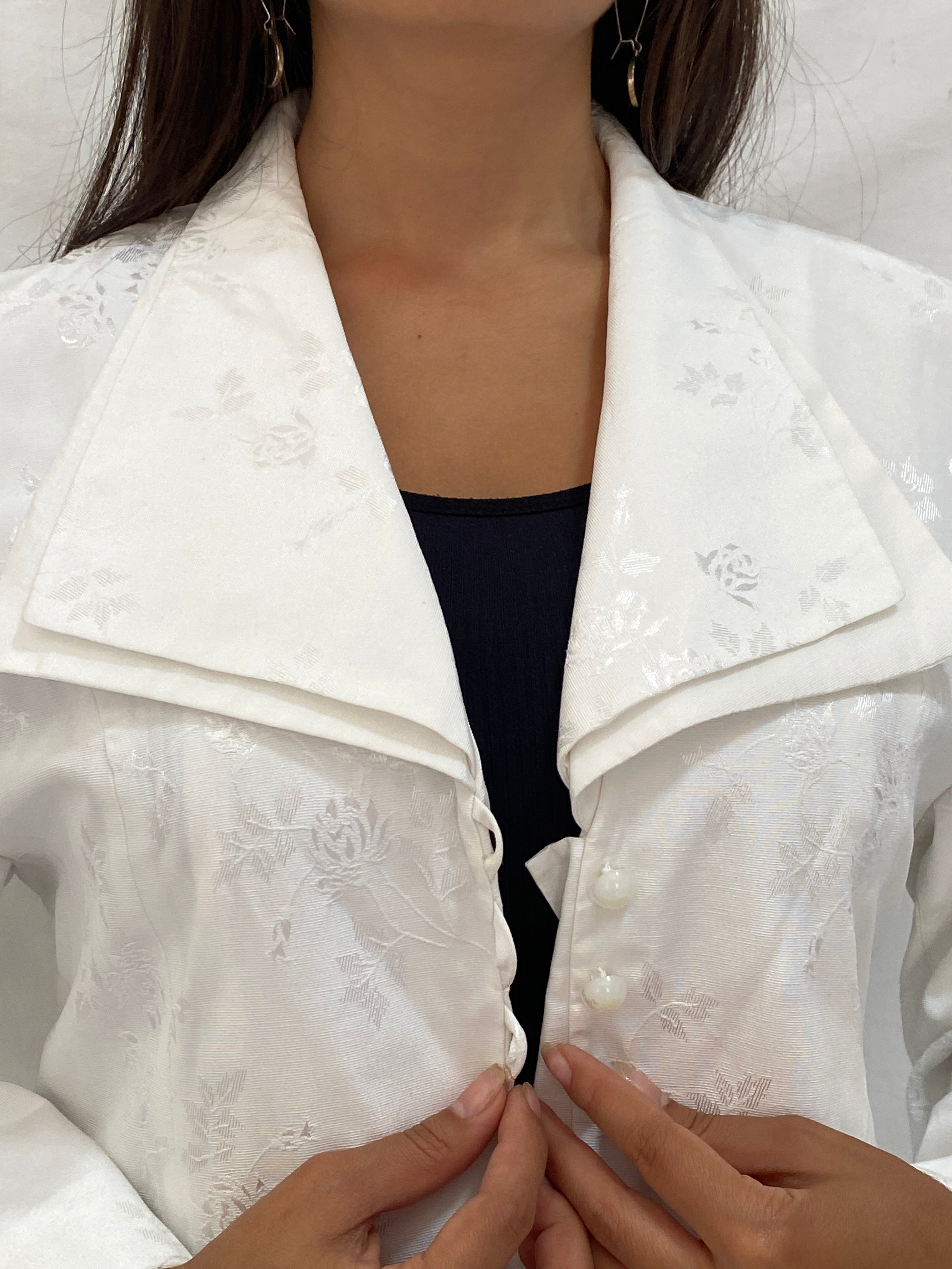 Vintage Allíson-ché Paris White Floral Satin Blazer Bridalcore Statement Jacket - L