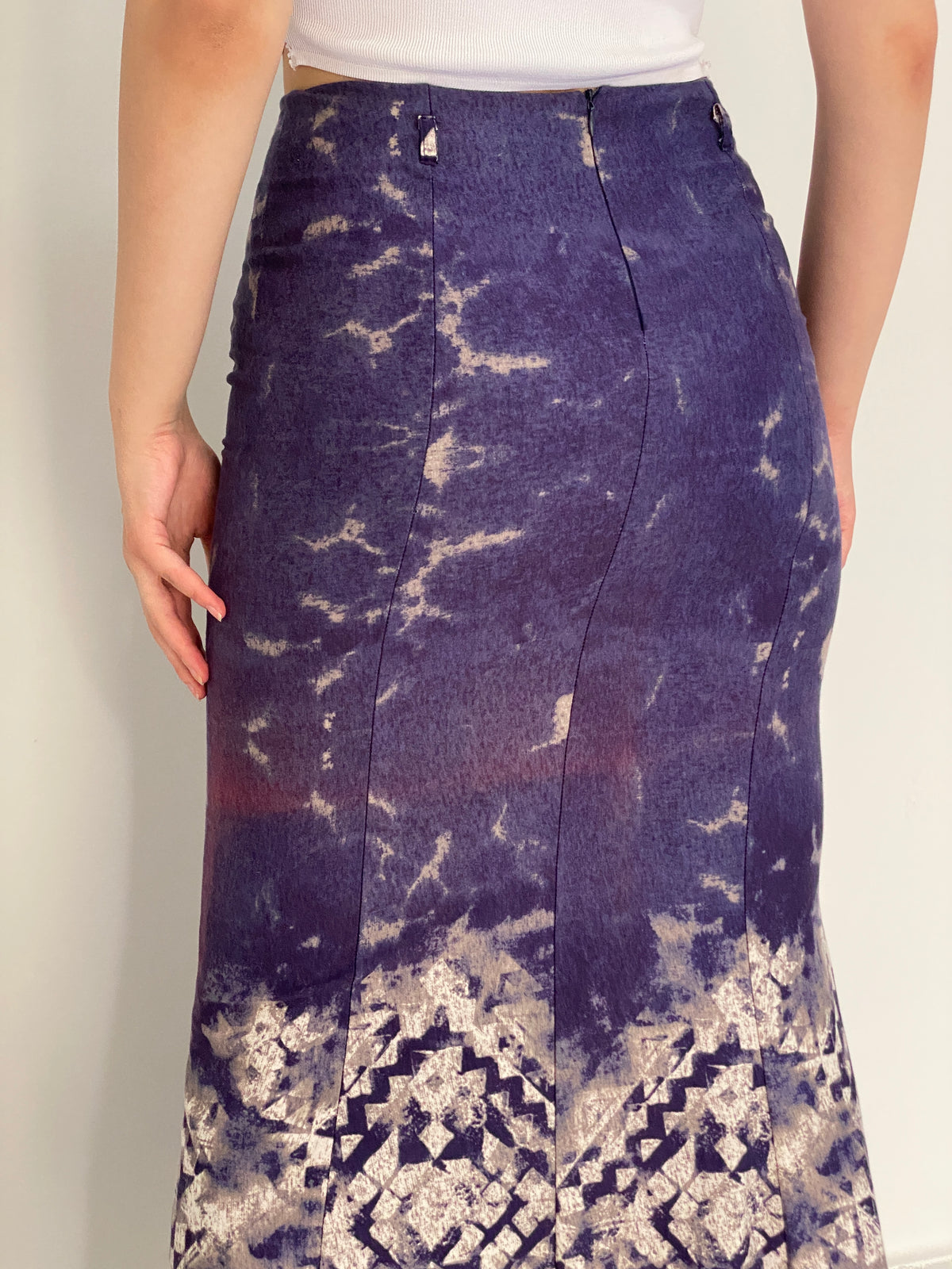 Vintage Fashionway Navy Blue Tie-Dye Geometric Flared Maxi Skirt – M