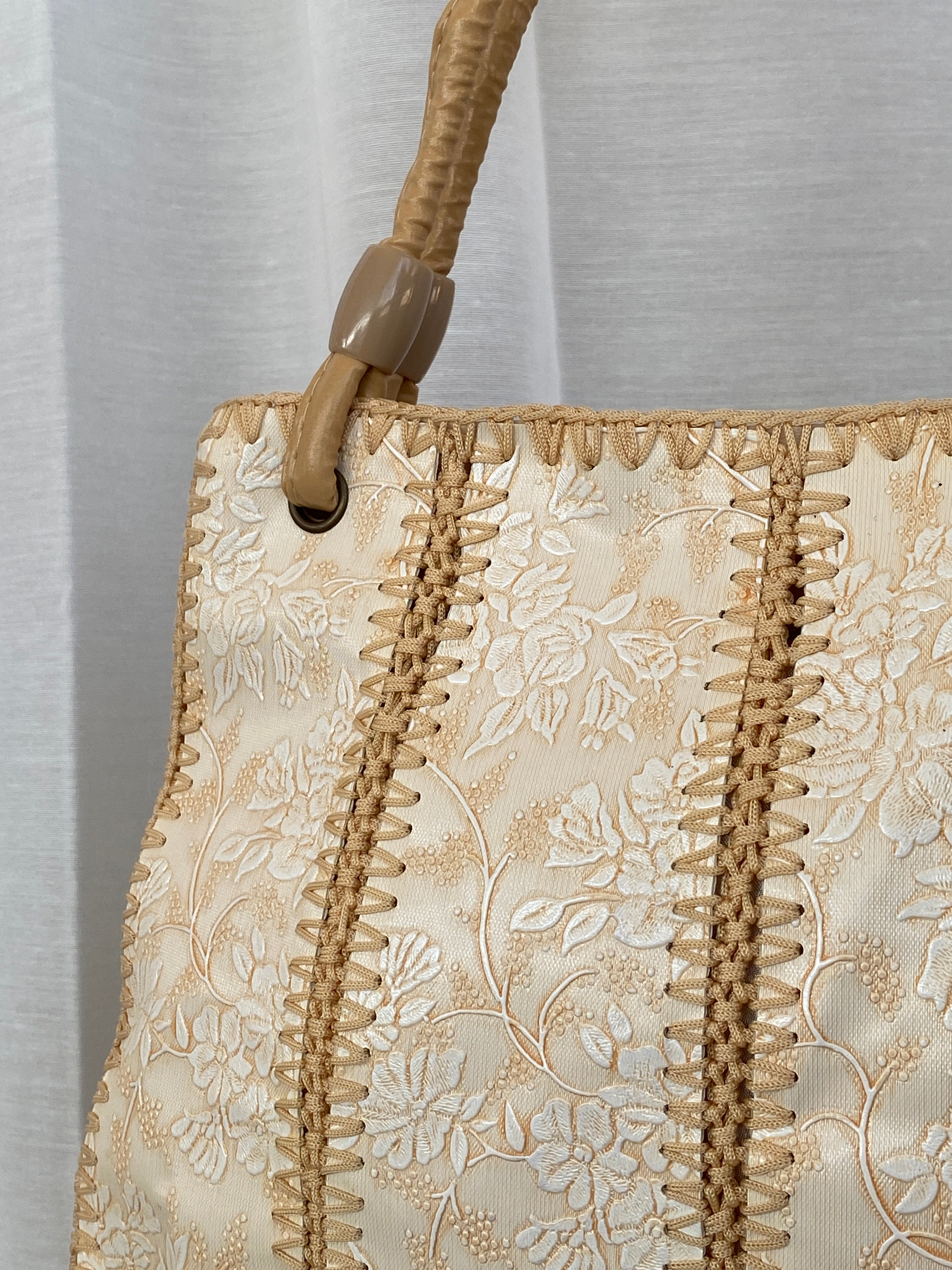 Y2K Beige Floral Embossed Canvas  Beaded Crochet Handbag