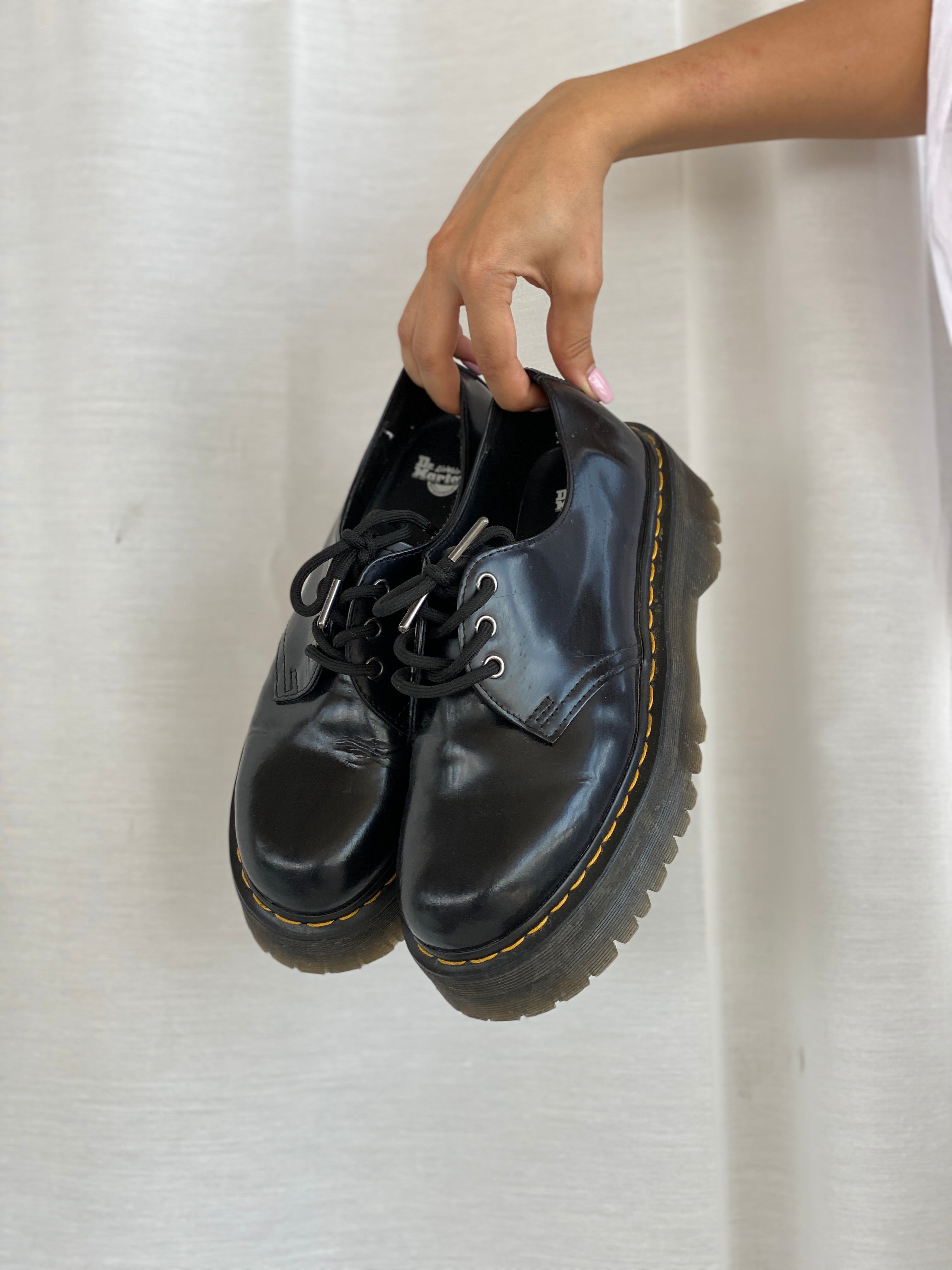 Dr. Martens Docs Black Leather Chunky Platform Derby Shoes Lace-Up Oxfords – Size EU 41