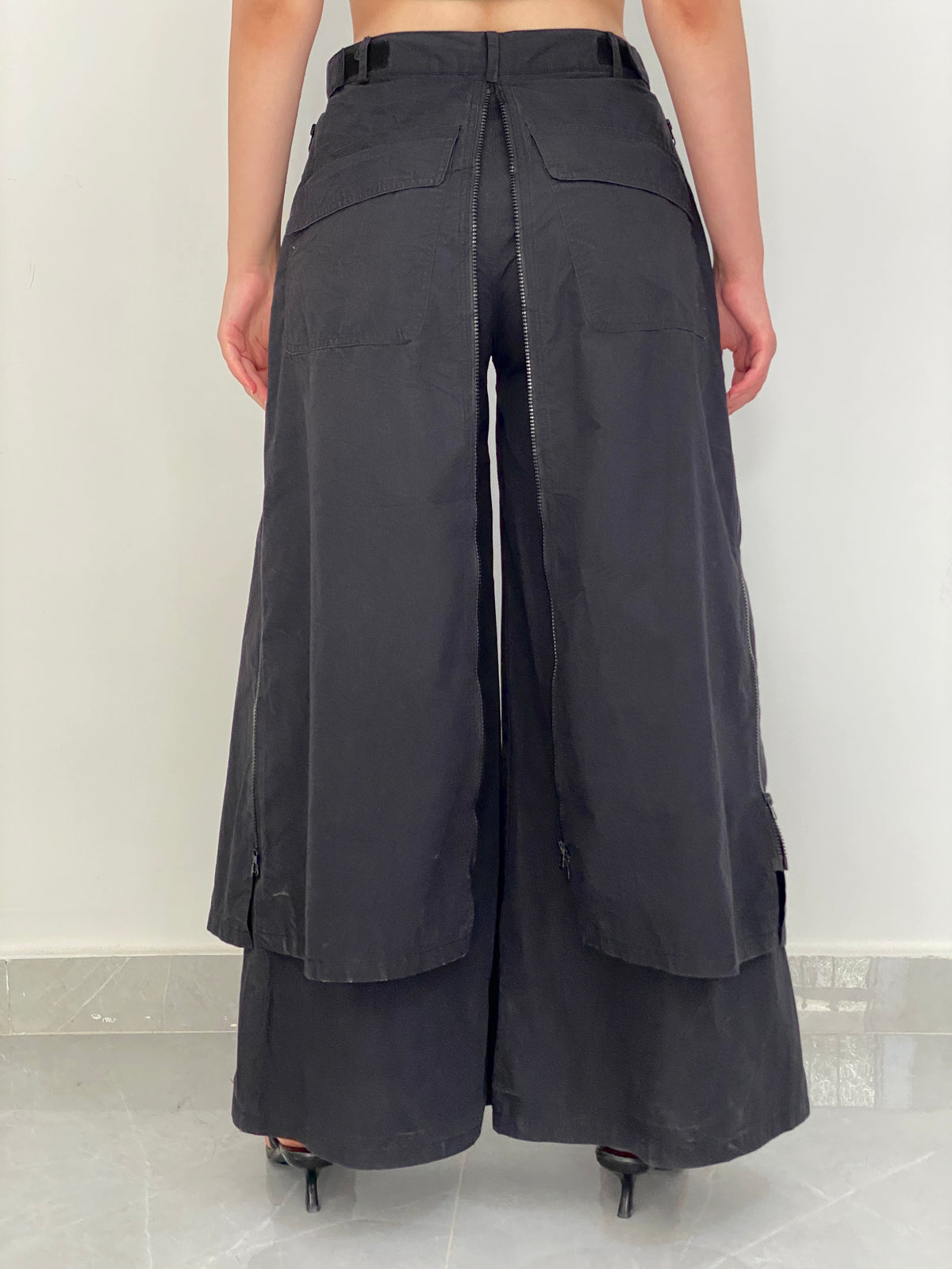 Vintage Y2K Mercy Black Wide-Leg Cargo Pants Zip-Up Skirt Overlay – M