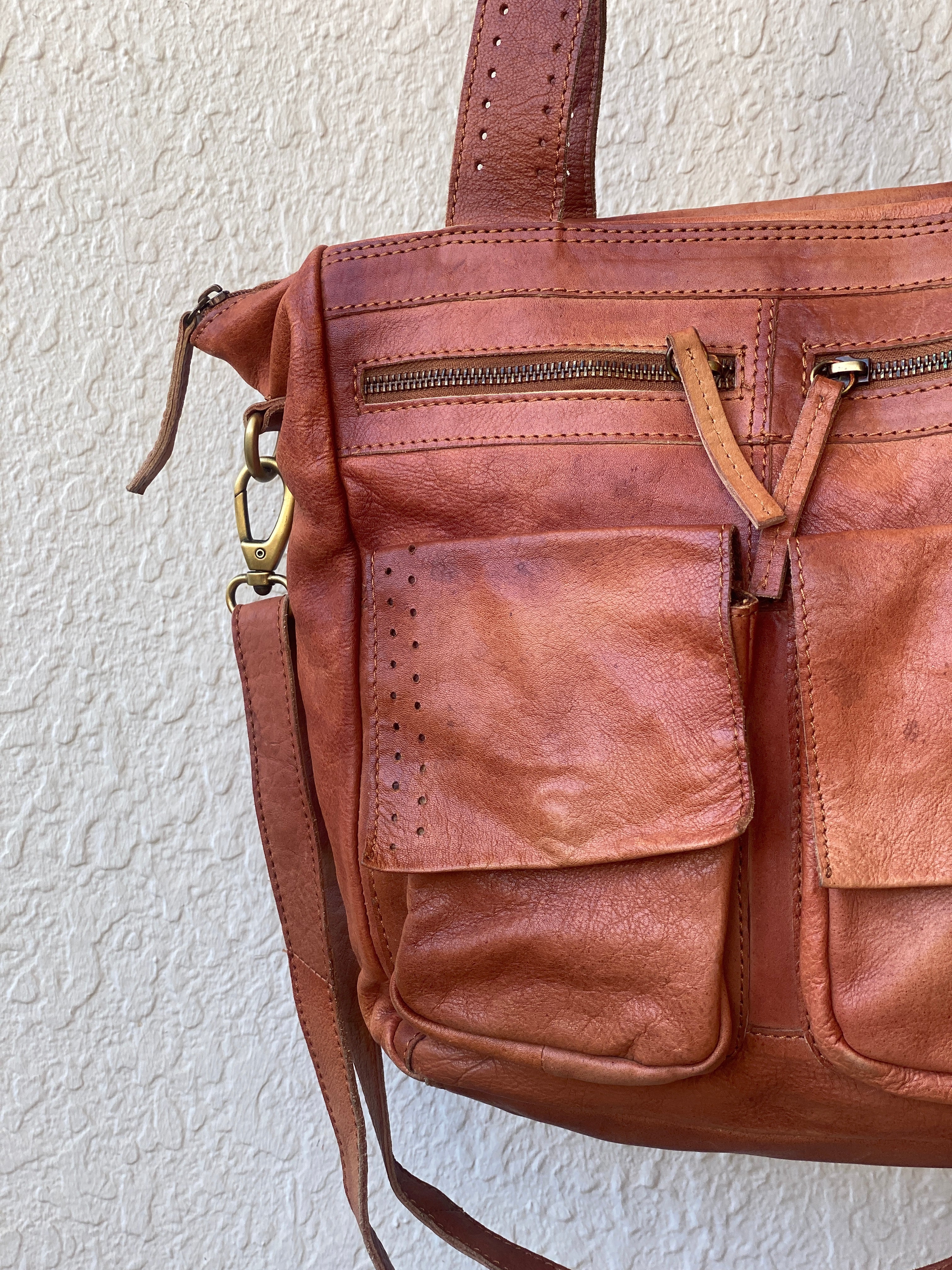 Vintage 5th Avenue Distressed Leather Multi-Pocket Convertible Tote Bag