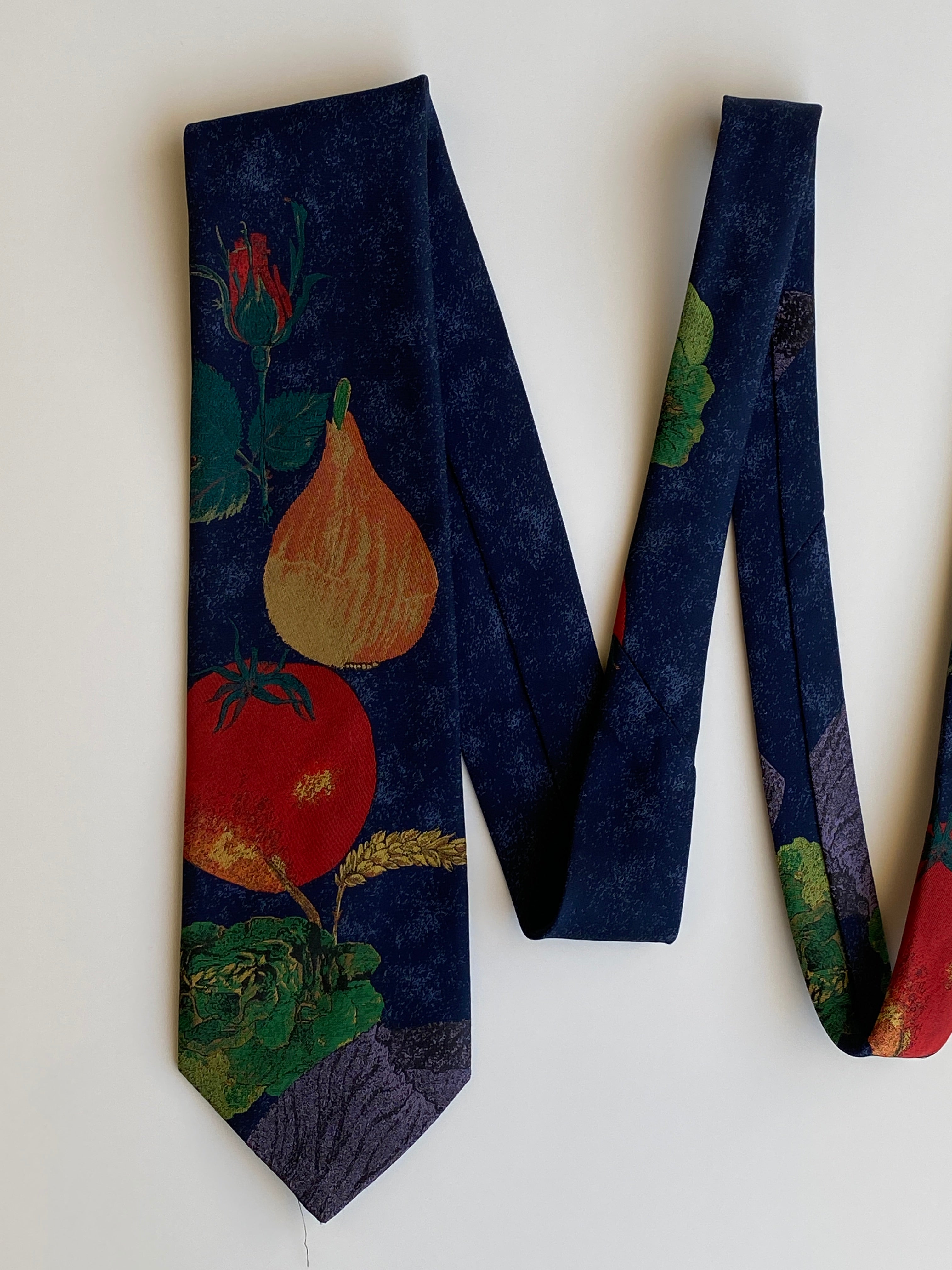 Vintage 1990s Hagelume Samen Zeker Navy Botanical Fruit Print Wide Necktie