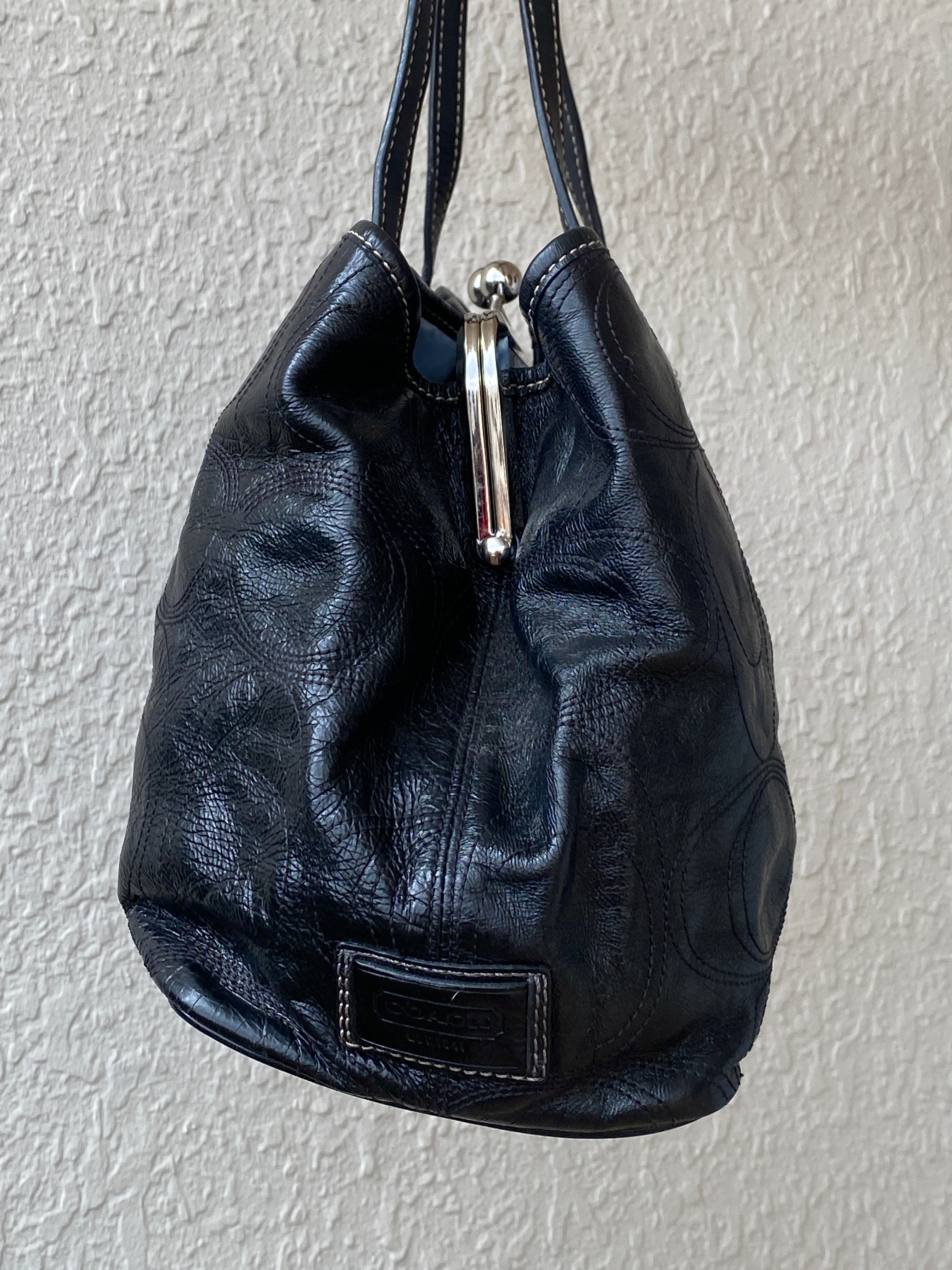 Vintage Y2K Coach Black Embossed Leather Shoulder Tote Bag Style F15658