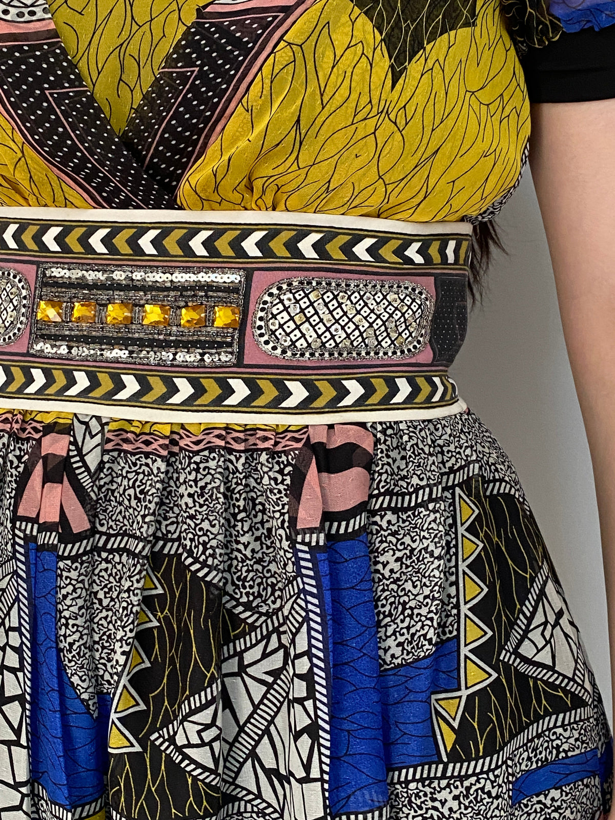 Y2K Whimsical Vini Kawen Mustard Geometric Embellished Dress – M