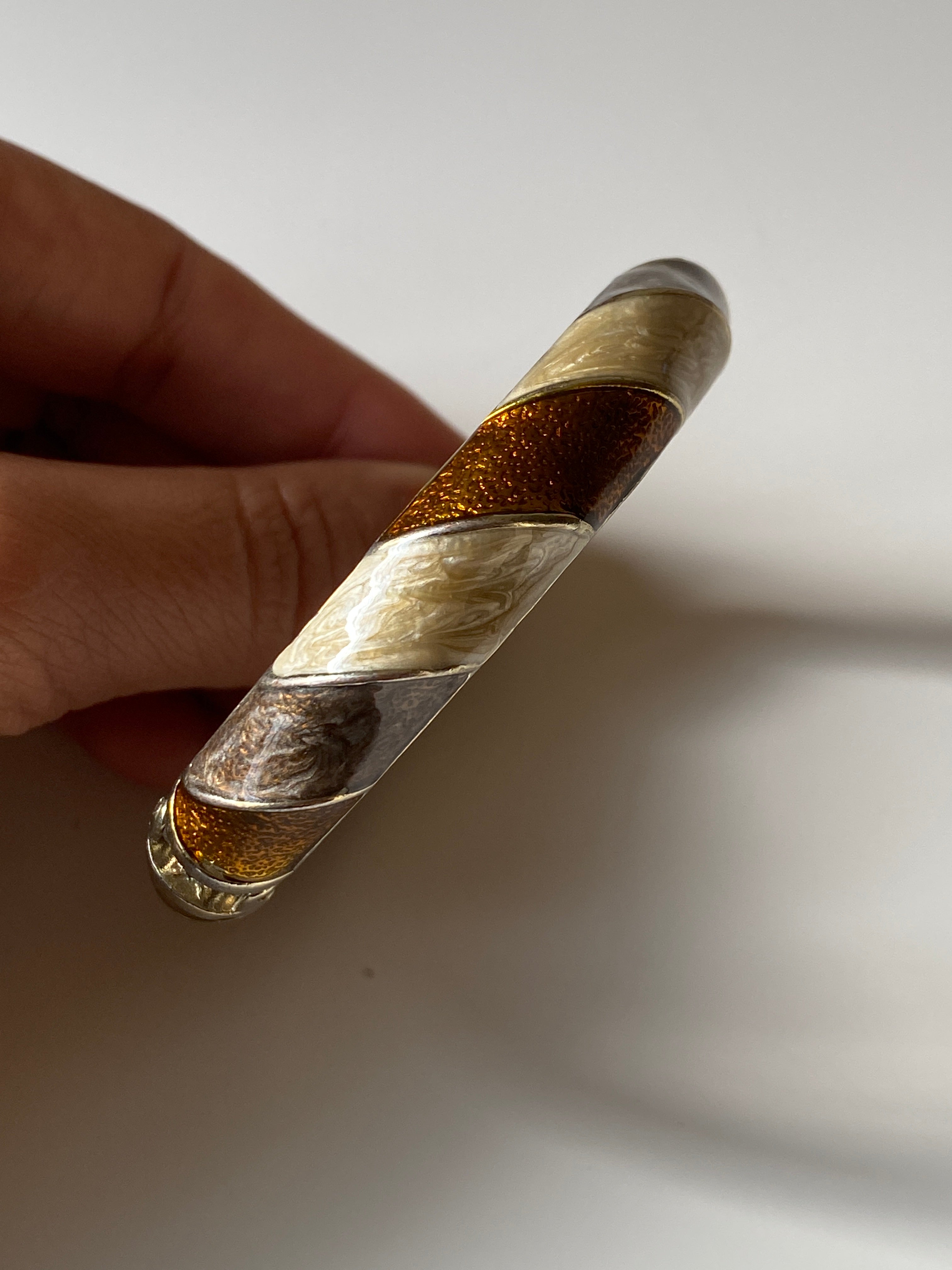 Vintage Enamel Swirl Hinged Bangle Bracelet in Ivory, Amber & Bronze Tones